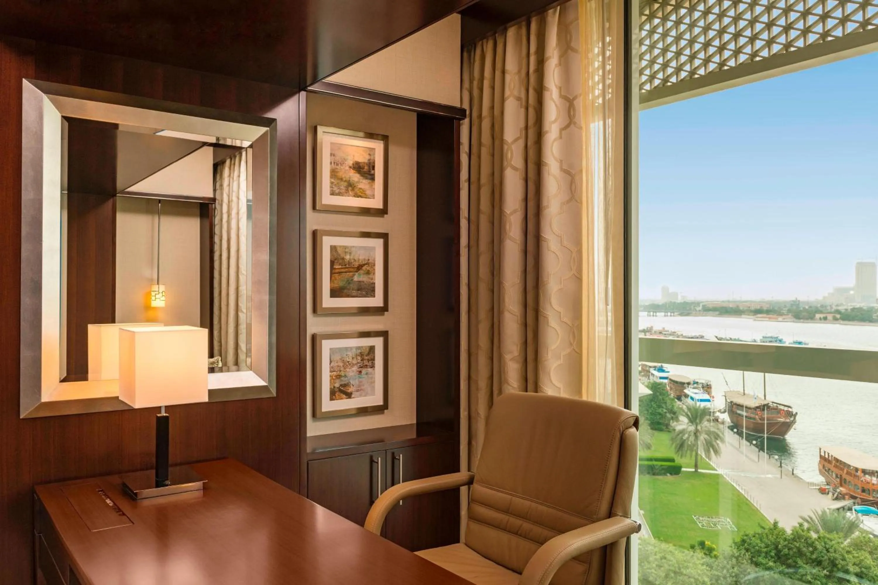 Photo of the whole room in Sheraton Dubai Creek Hotel & Towers