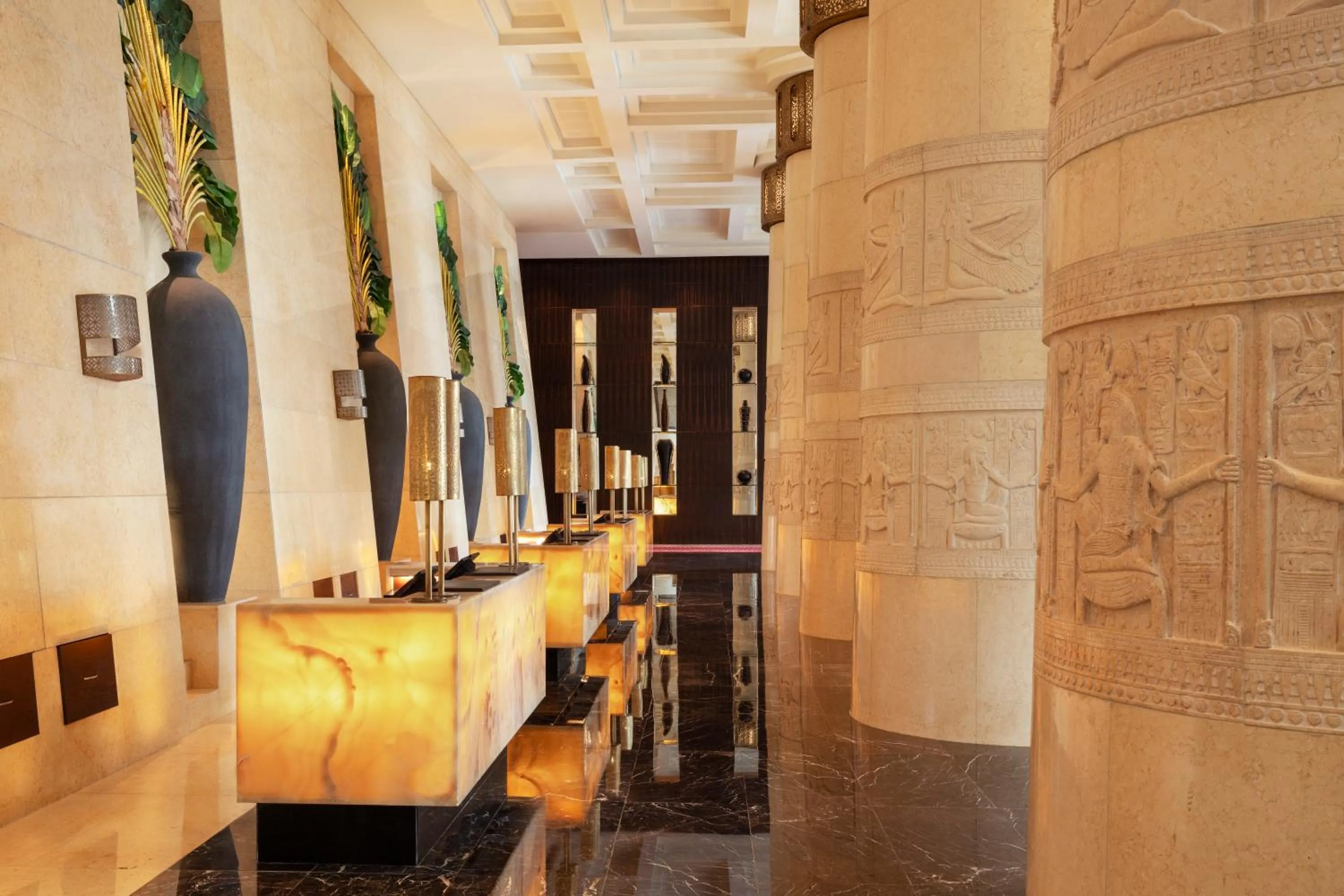 Lobby or reception in Raffles Dubai