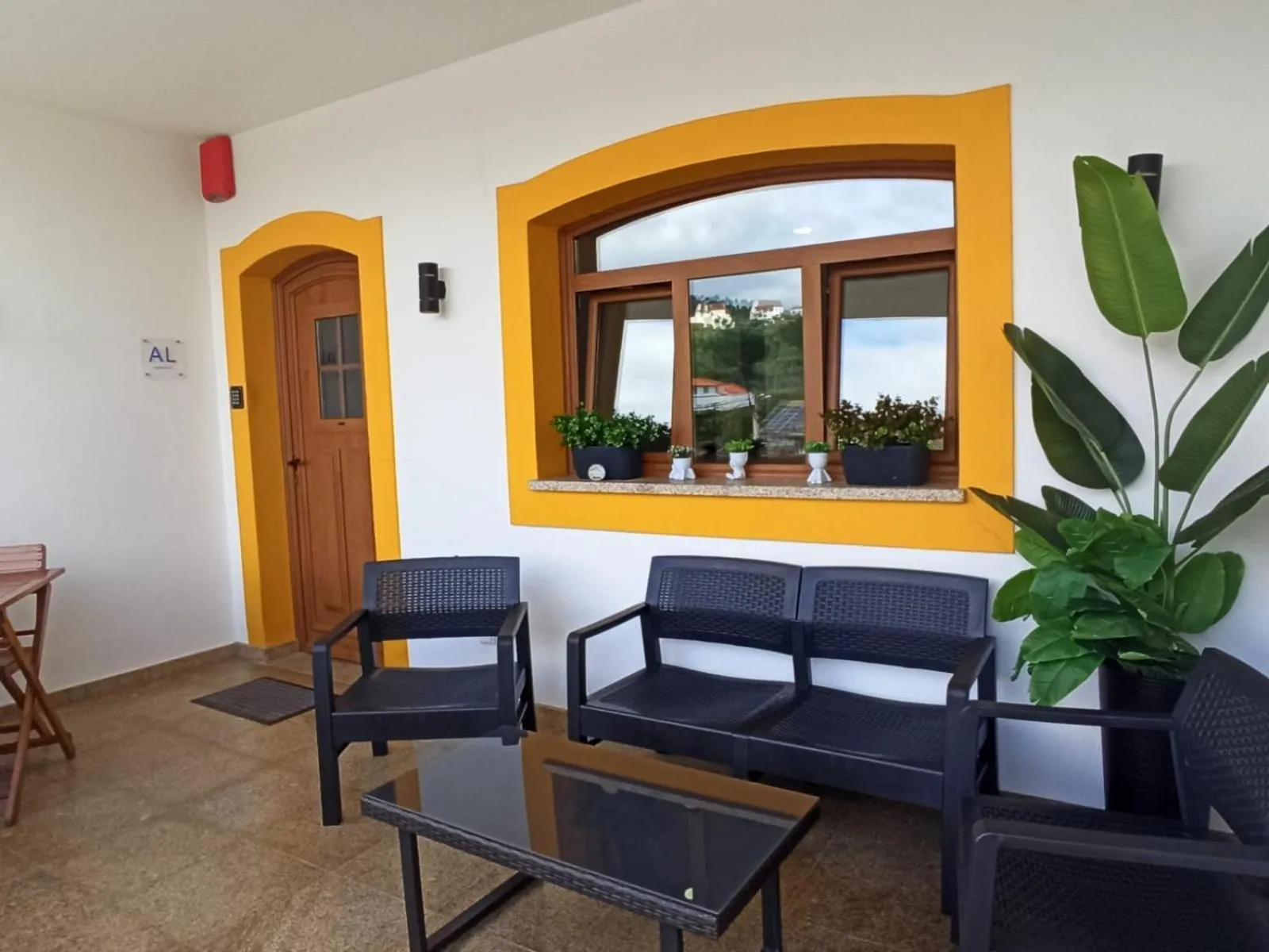Property building in Porto D'Abrigo - Alojamento Local