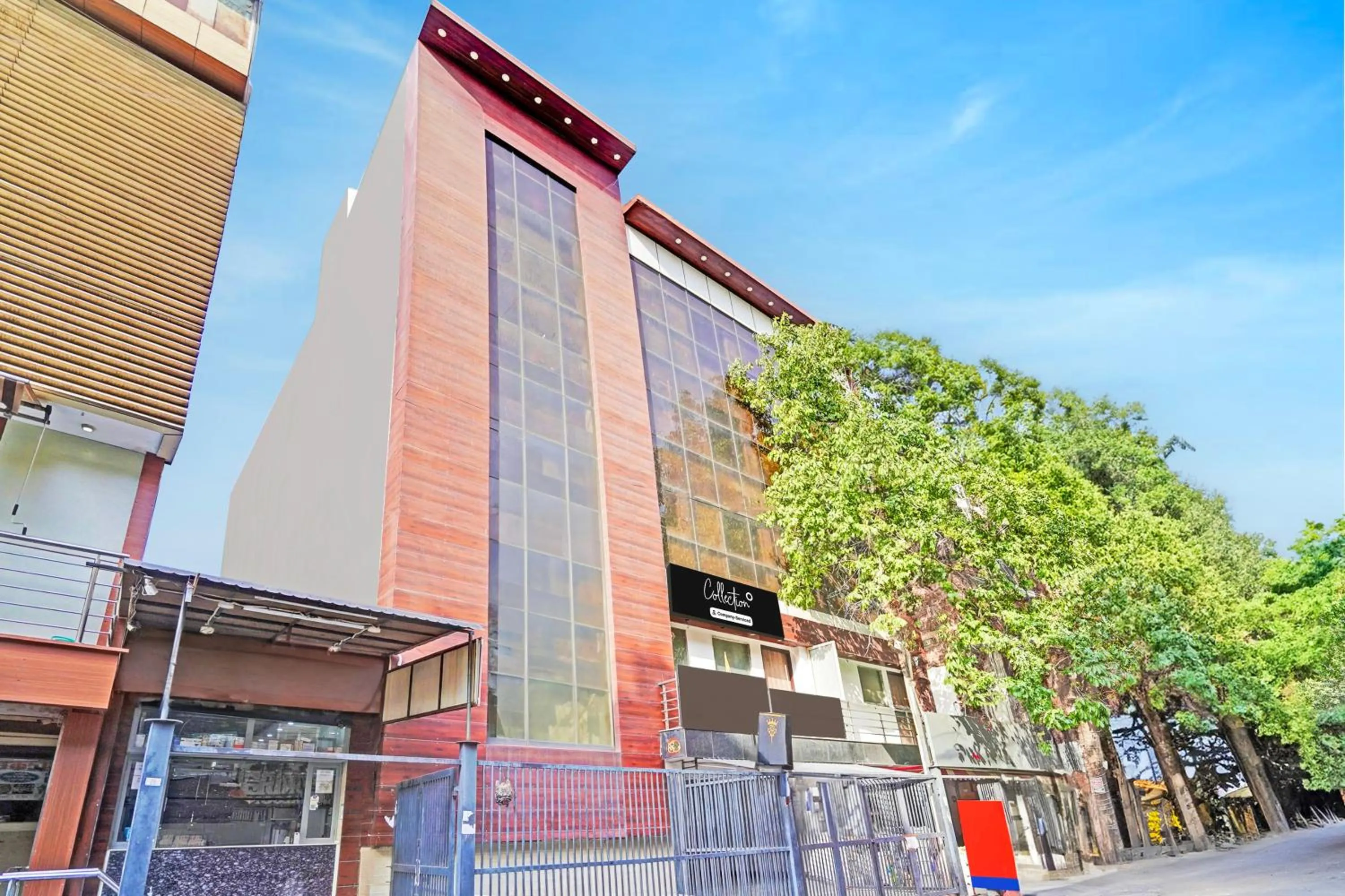 Facade/entrance in Super Collection O Tilak Nagar Near Pacific Mall