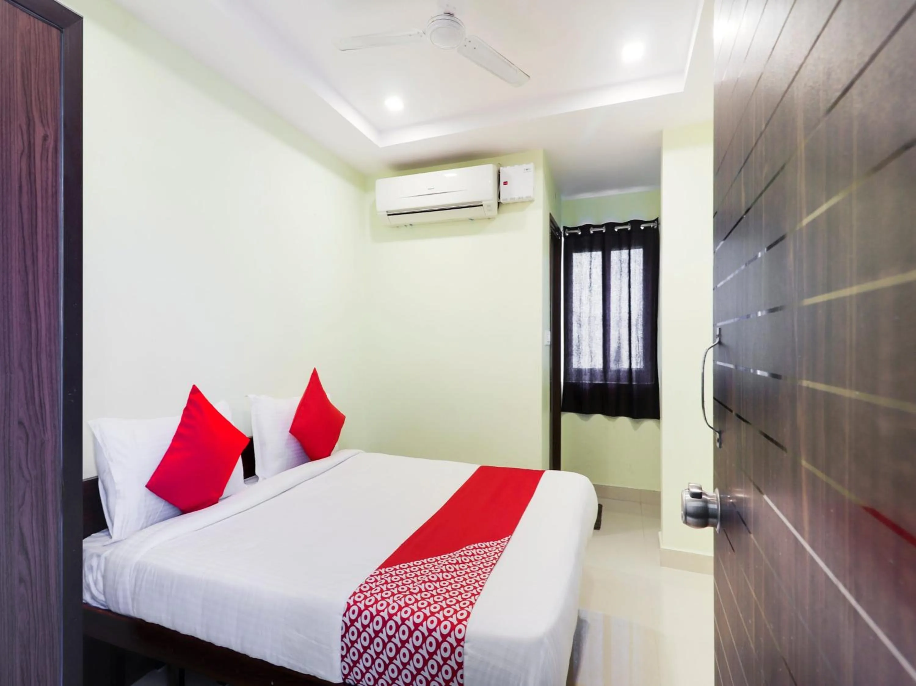 Bedroom, Bed in Hotel O White Ridge