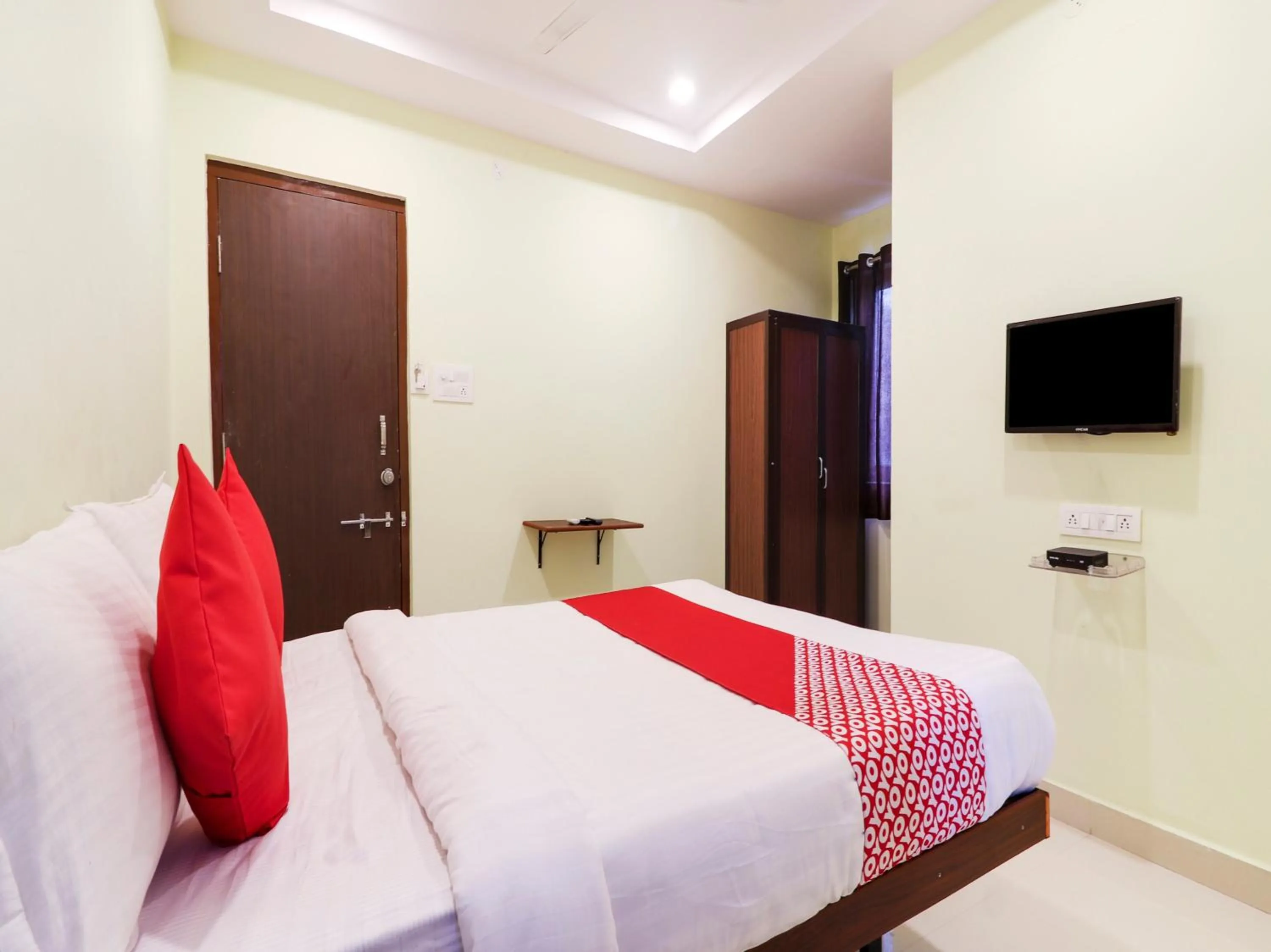 Bedroom, Bed in Hotel O White Ridge