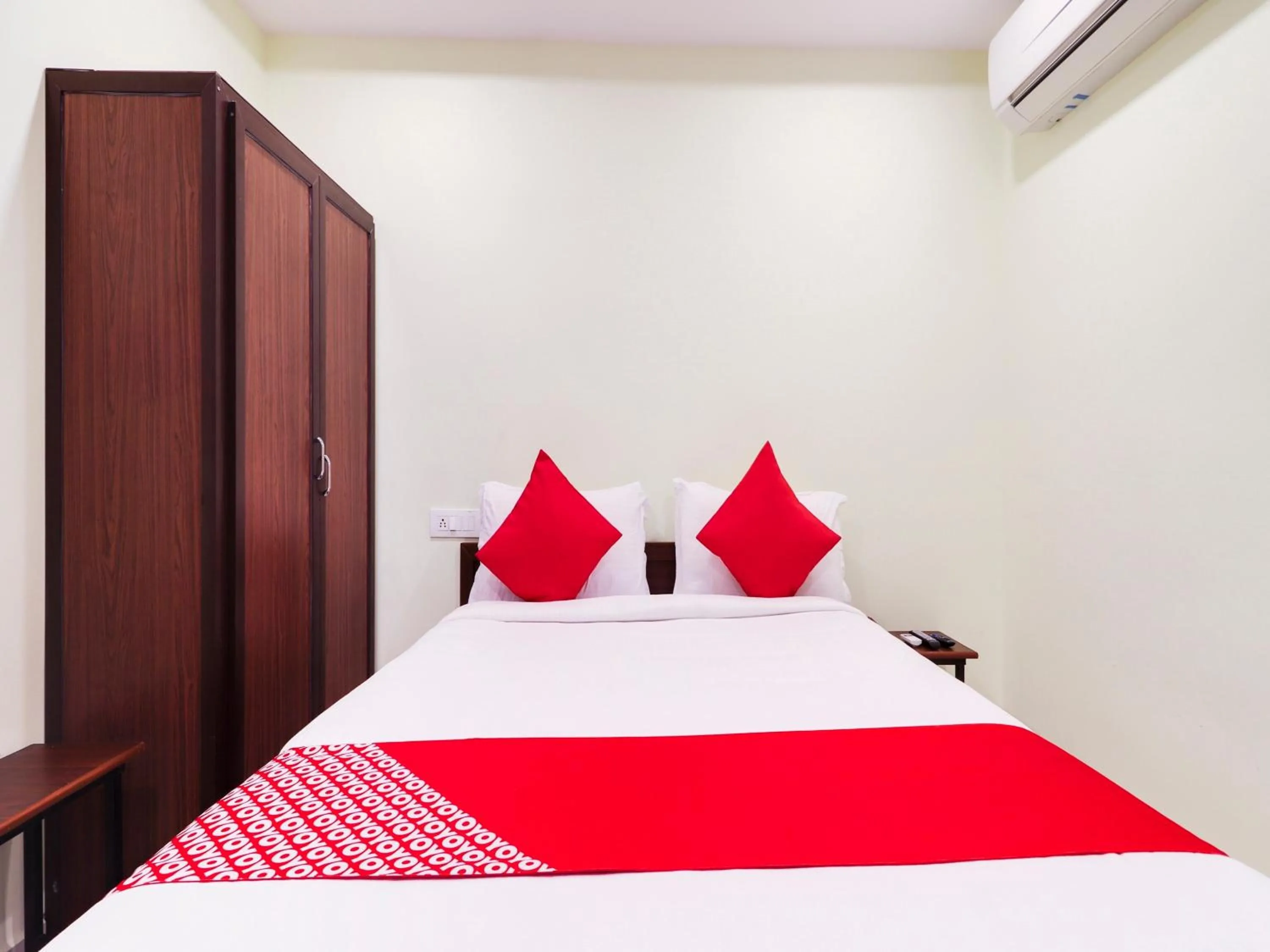 Bedroom, Bed in Hotel O White Ridge