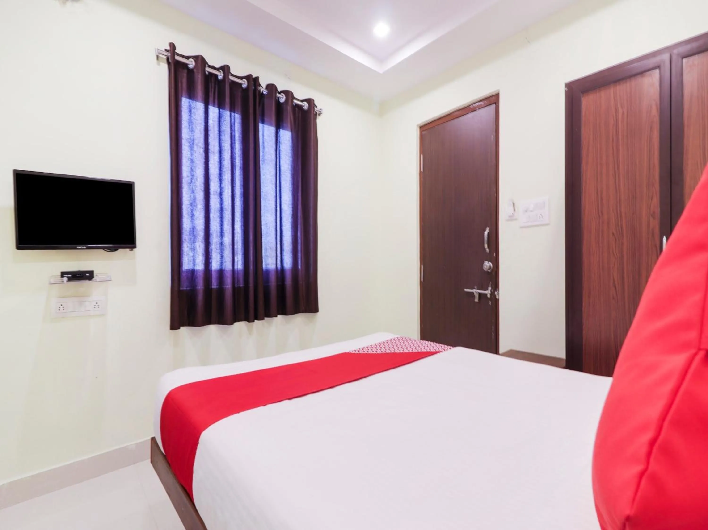 Bedroom, Bed in Hotel O White Ridge