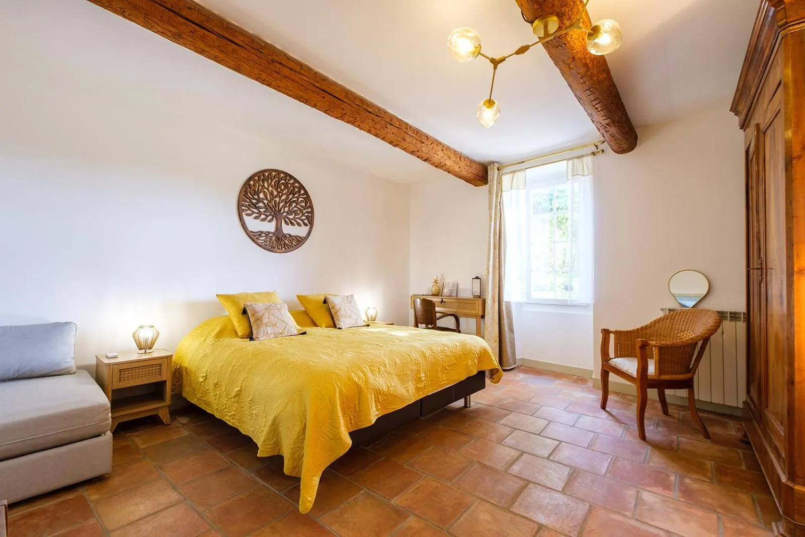 Bedroom, Bed in LE MAS DES FLANERAIES