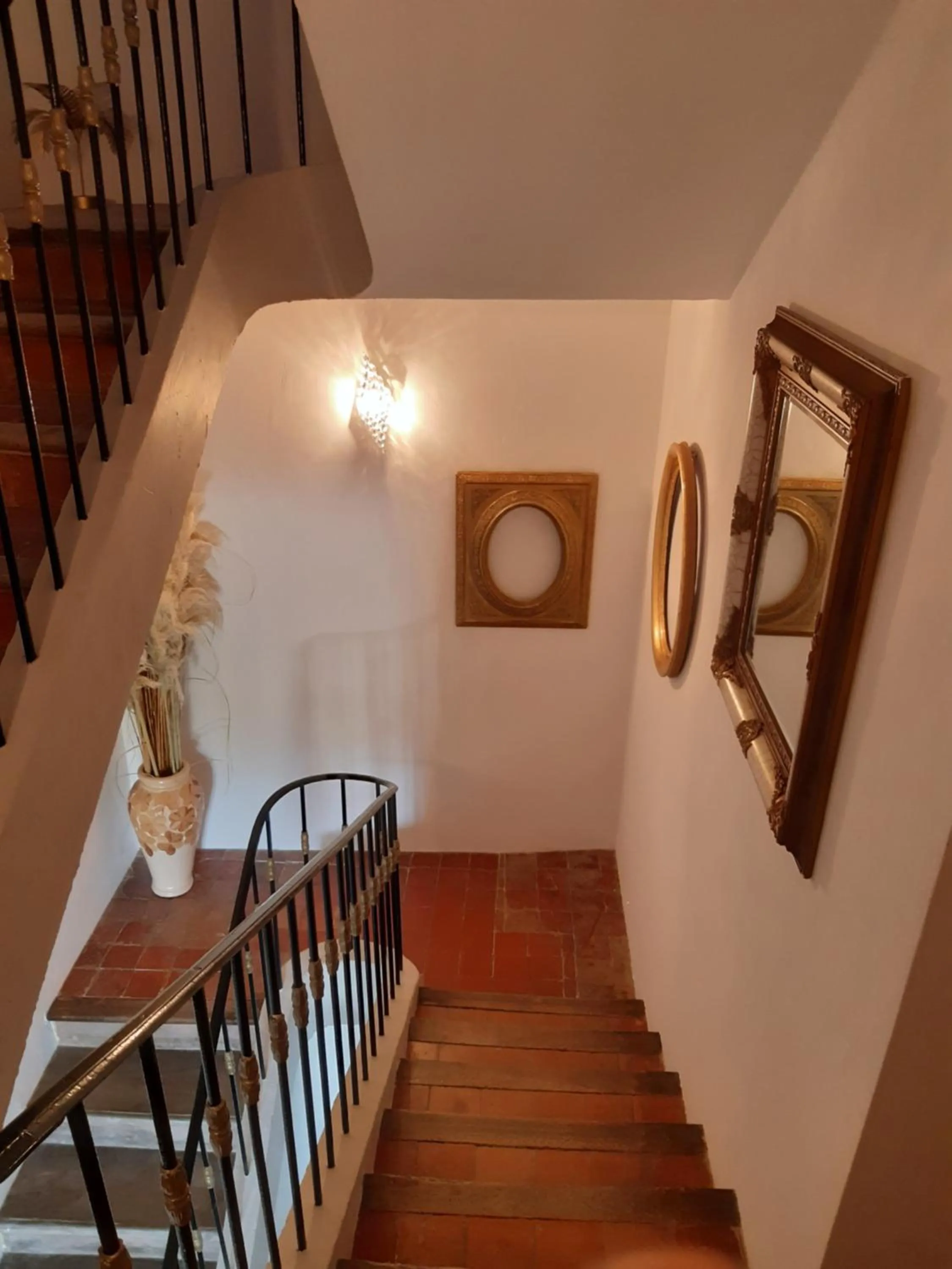 Property building in LE MAS DES FLANERAIES