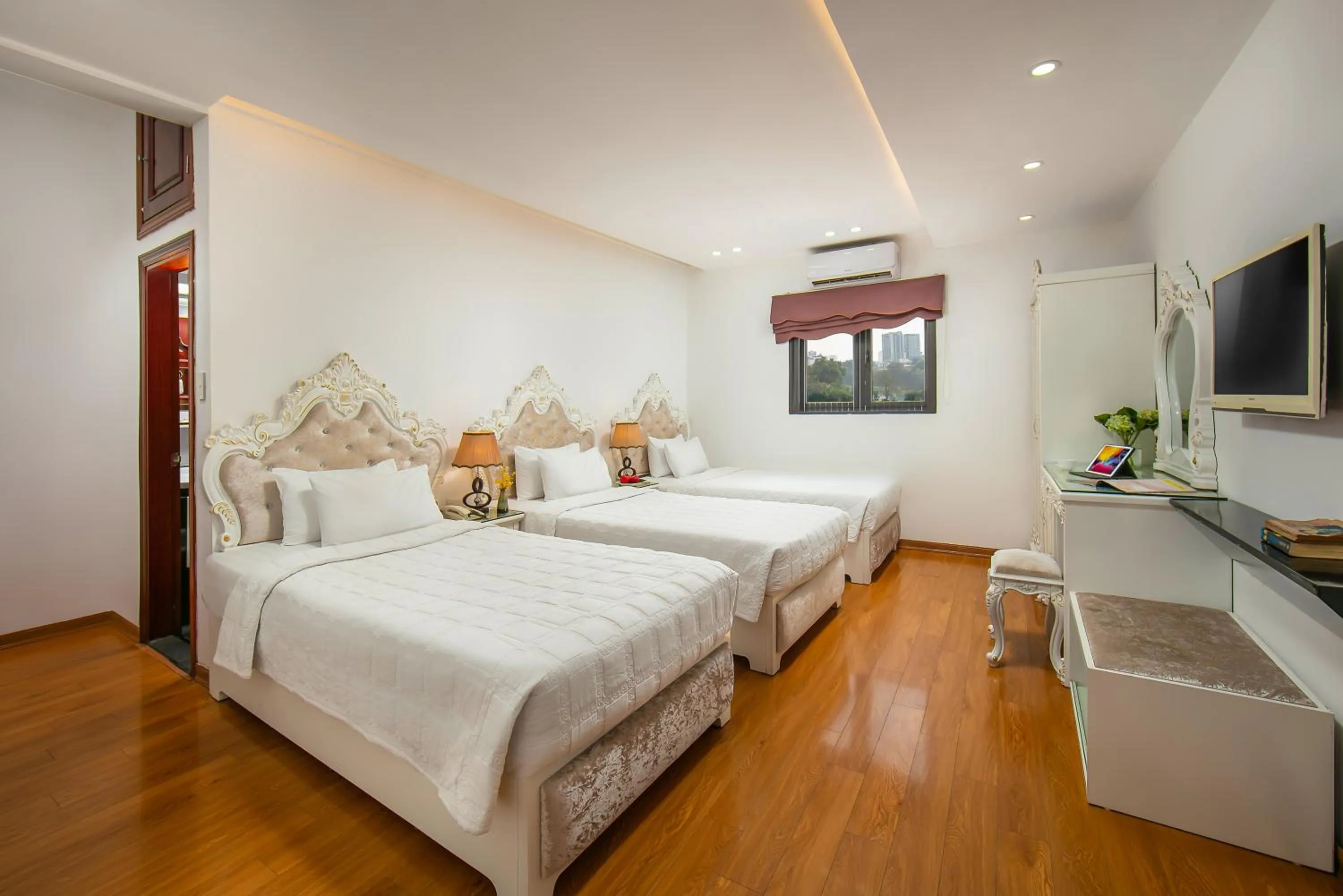 Bedroom, Bed in Hanoi Kingly Hotel