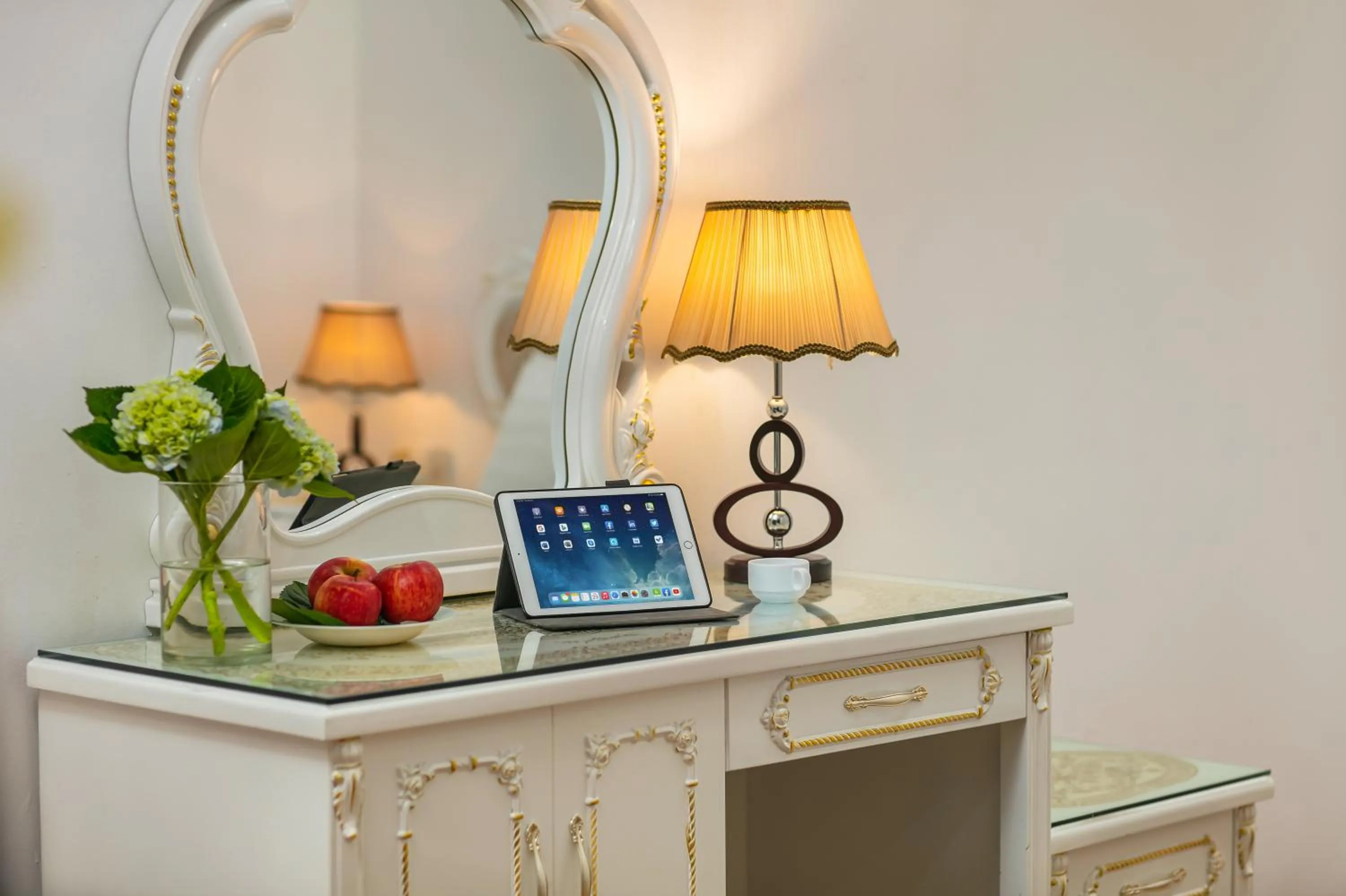 Decorative detail in Hanoi Kingly Hotel