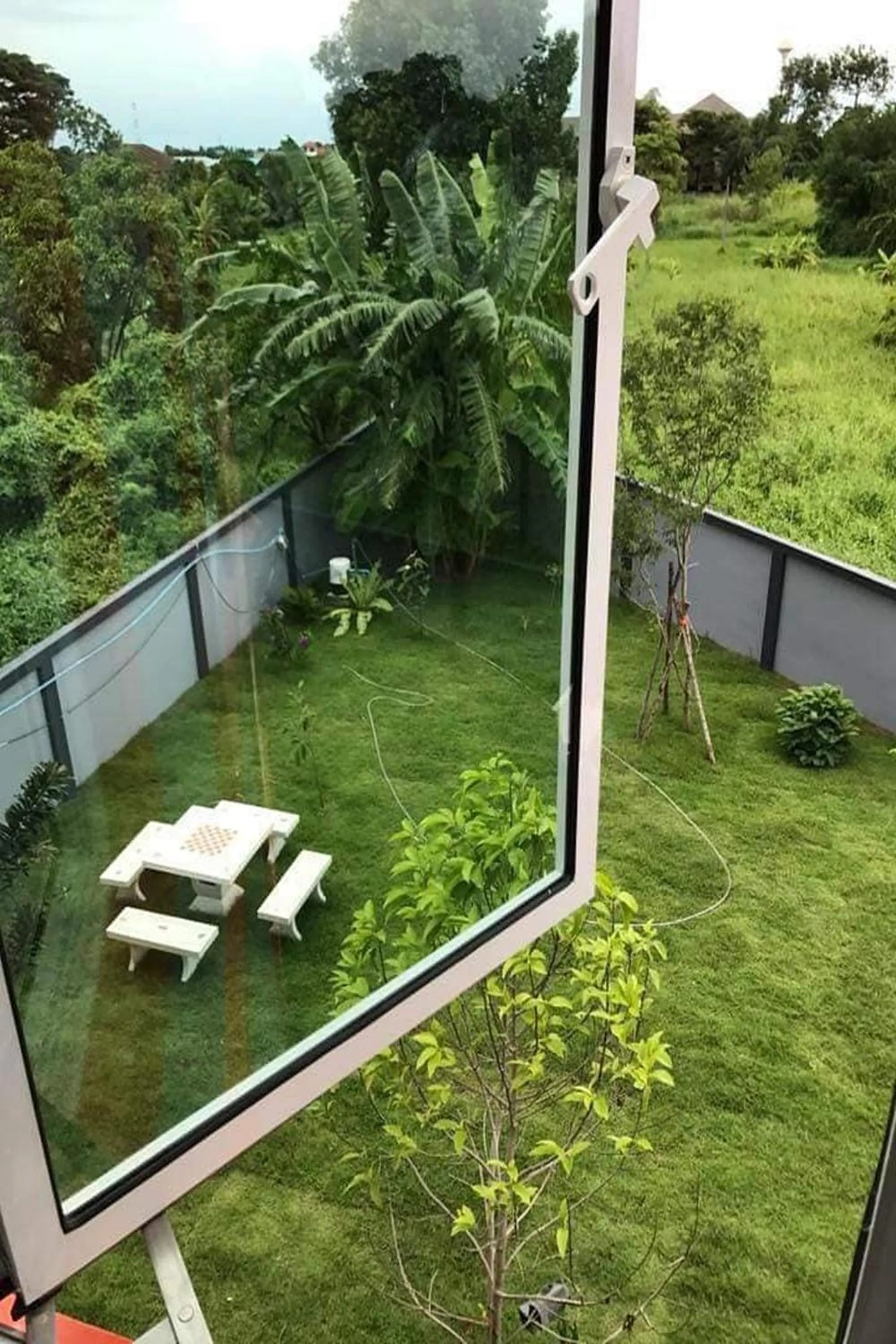 Garden in The Hope Apartment