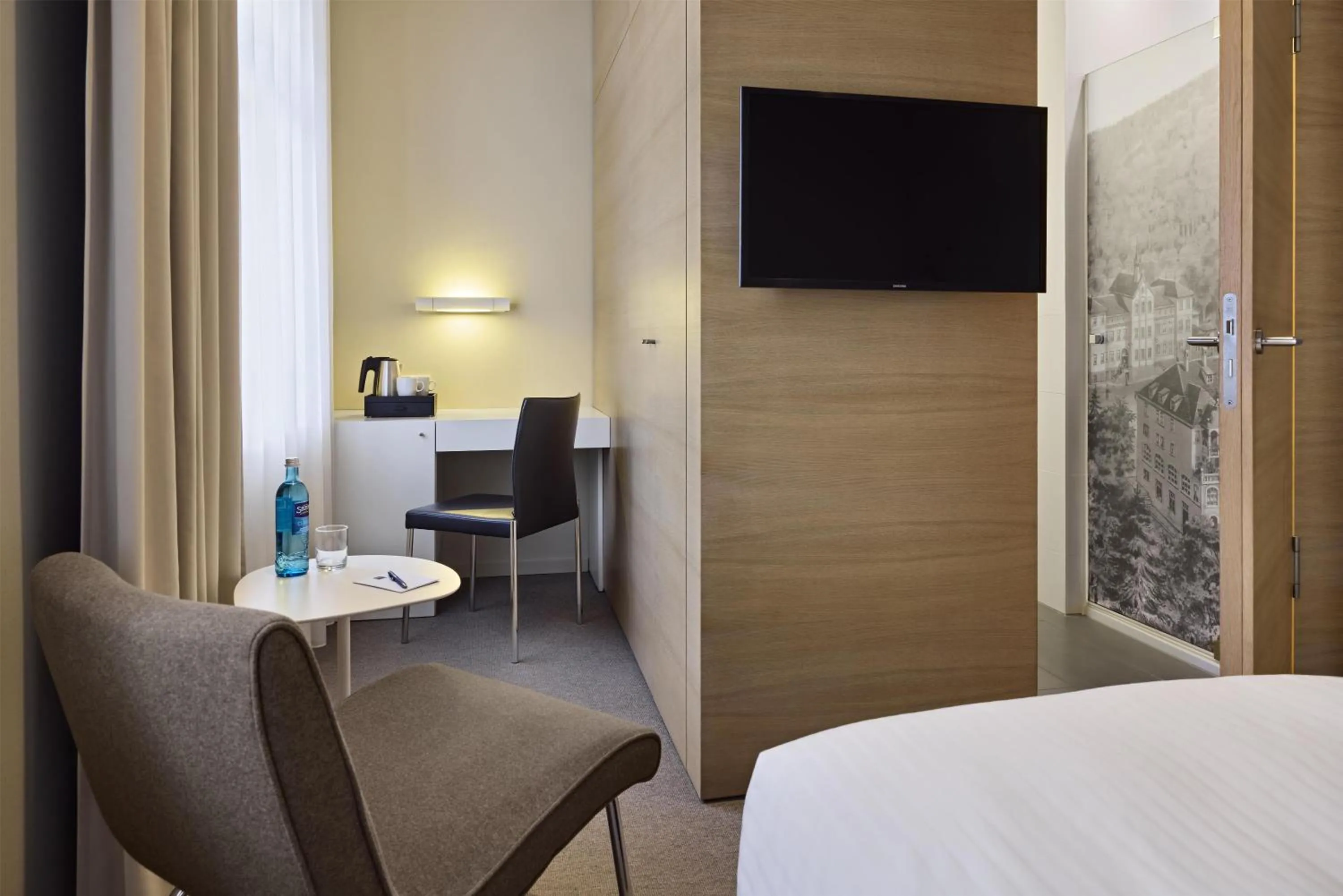 Bedroom, Bed in Dorint Parkhotel Jordanbad