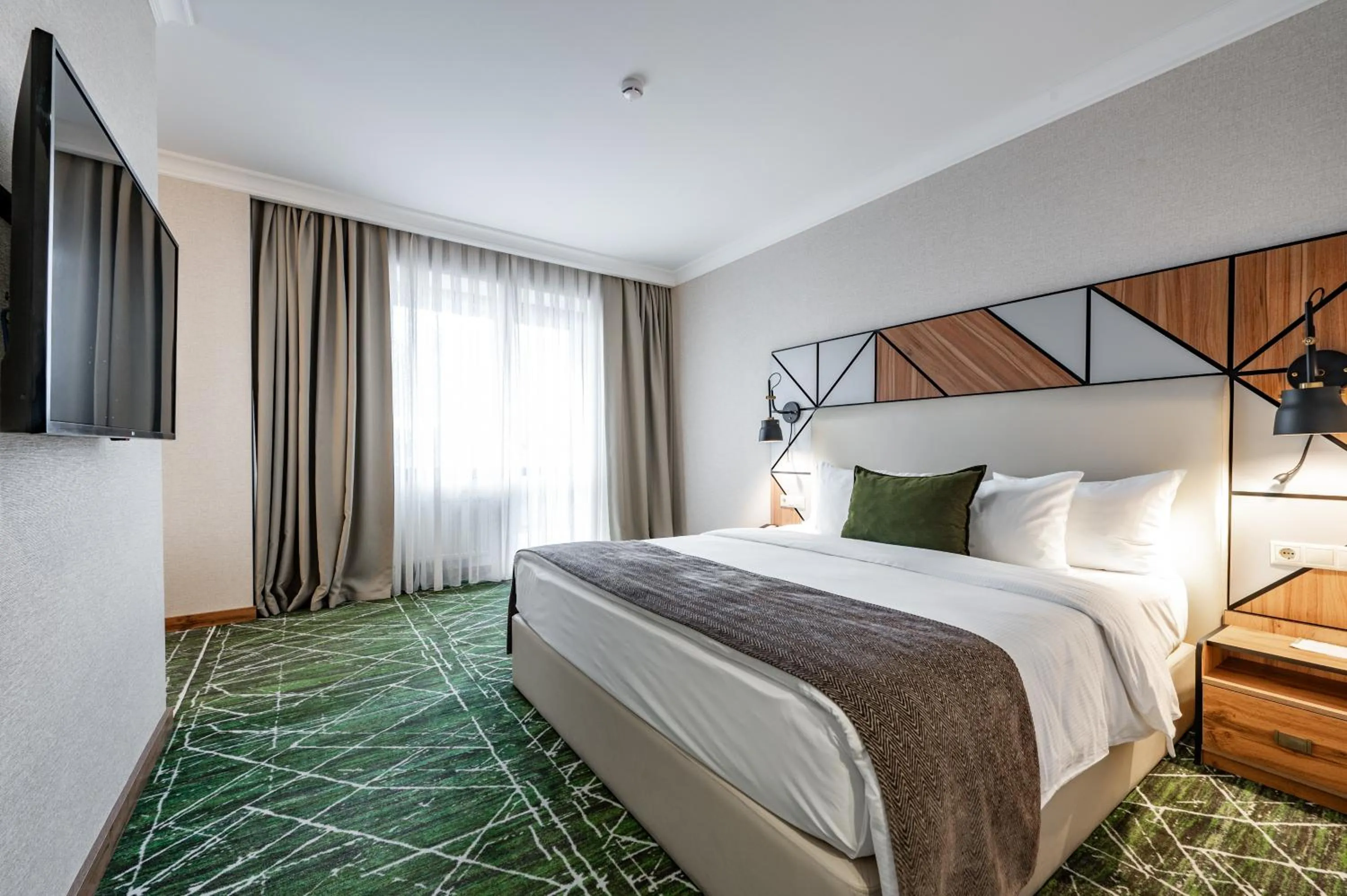 Bed in Wyndham Garden Burabay