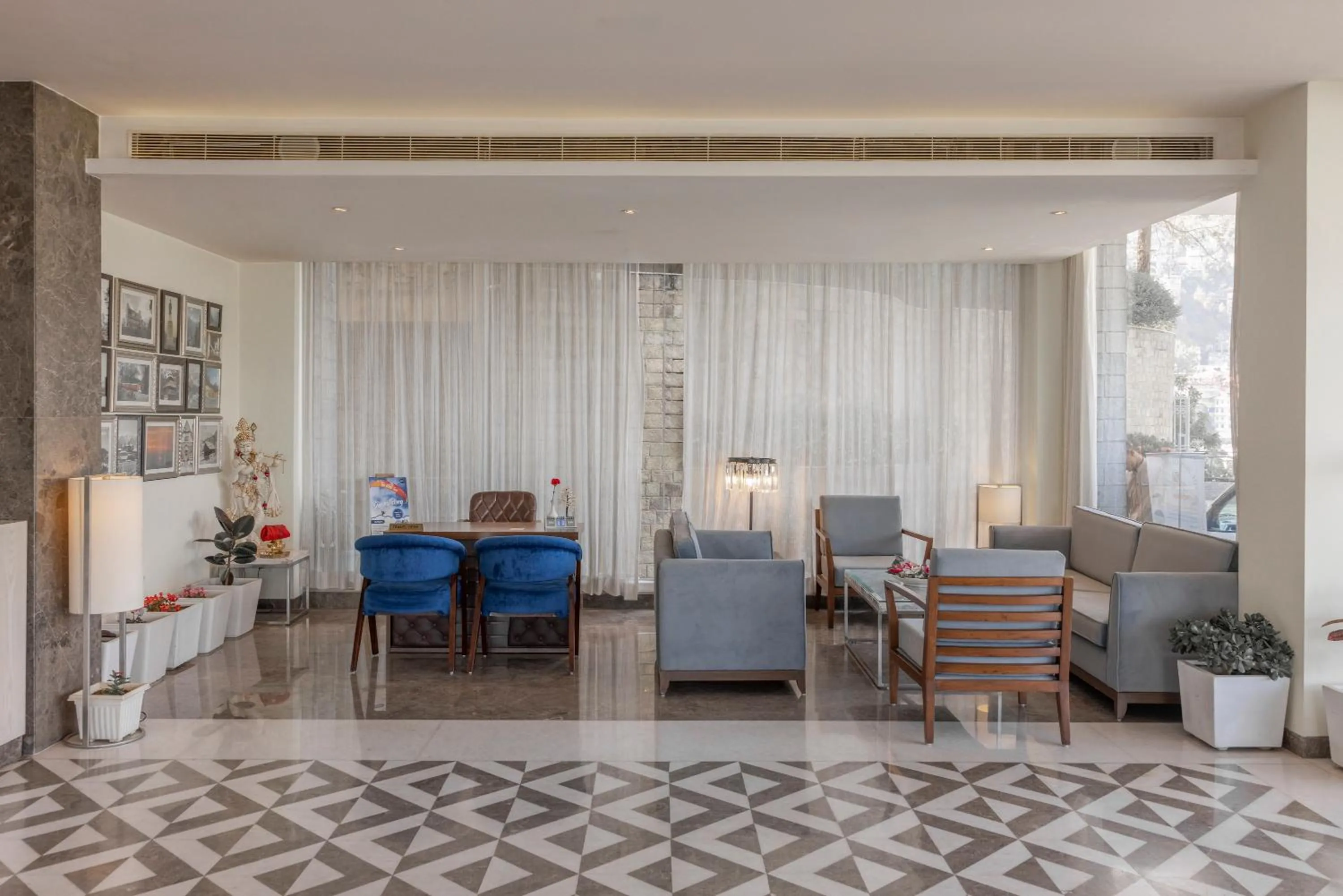 Lobby or reception in The Zion Hotel