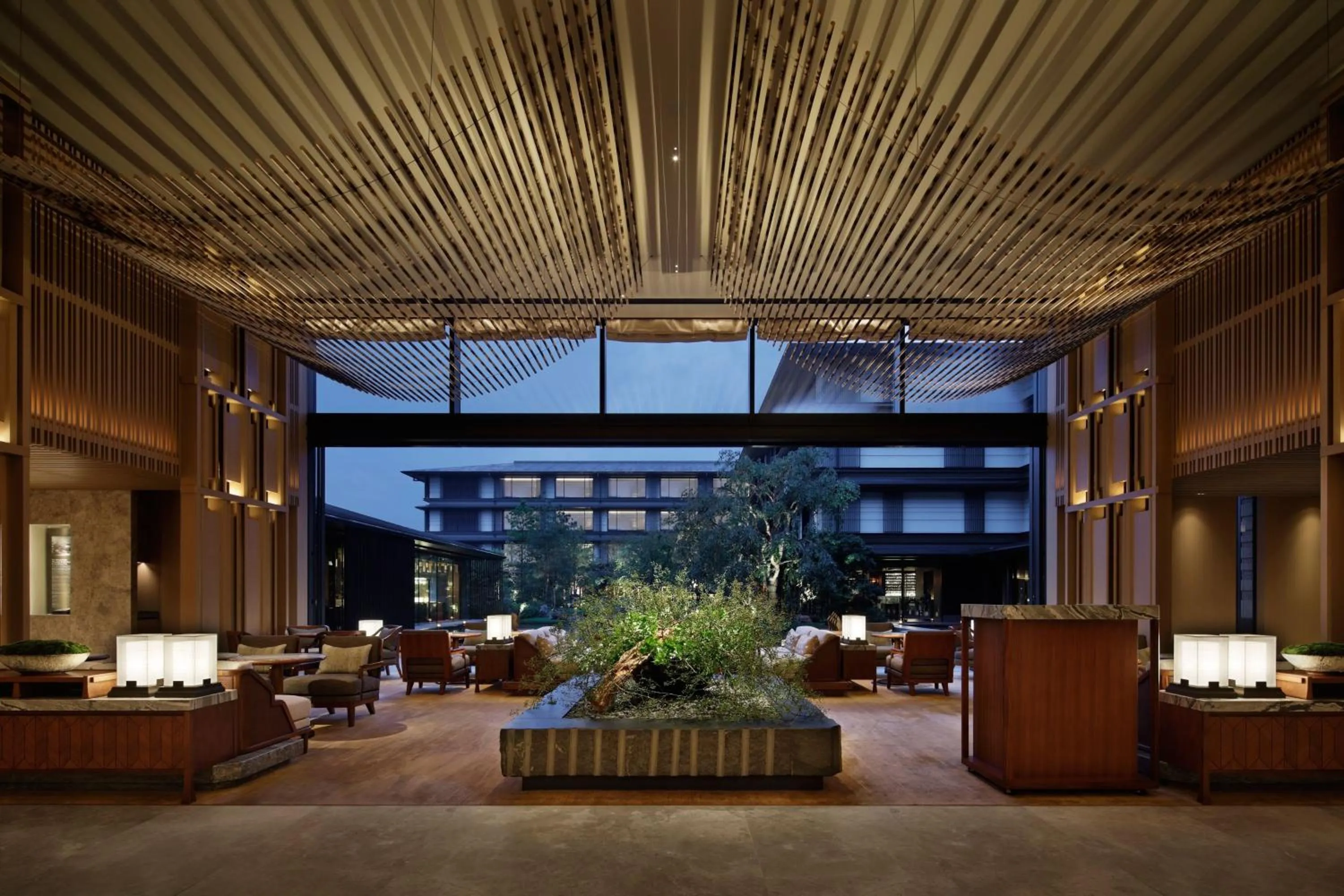 Lounge or bar in HOTEL THE MITSUI KYOTO, a Luxury Collection Hotel & Spa