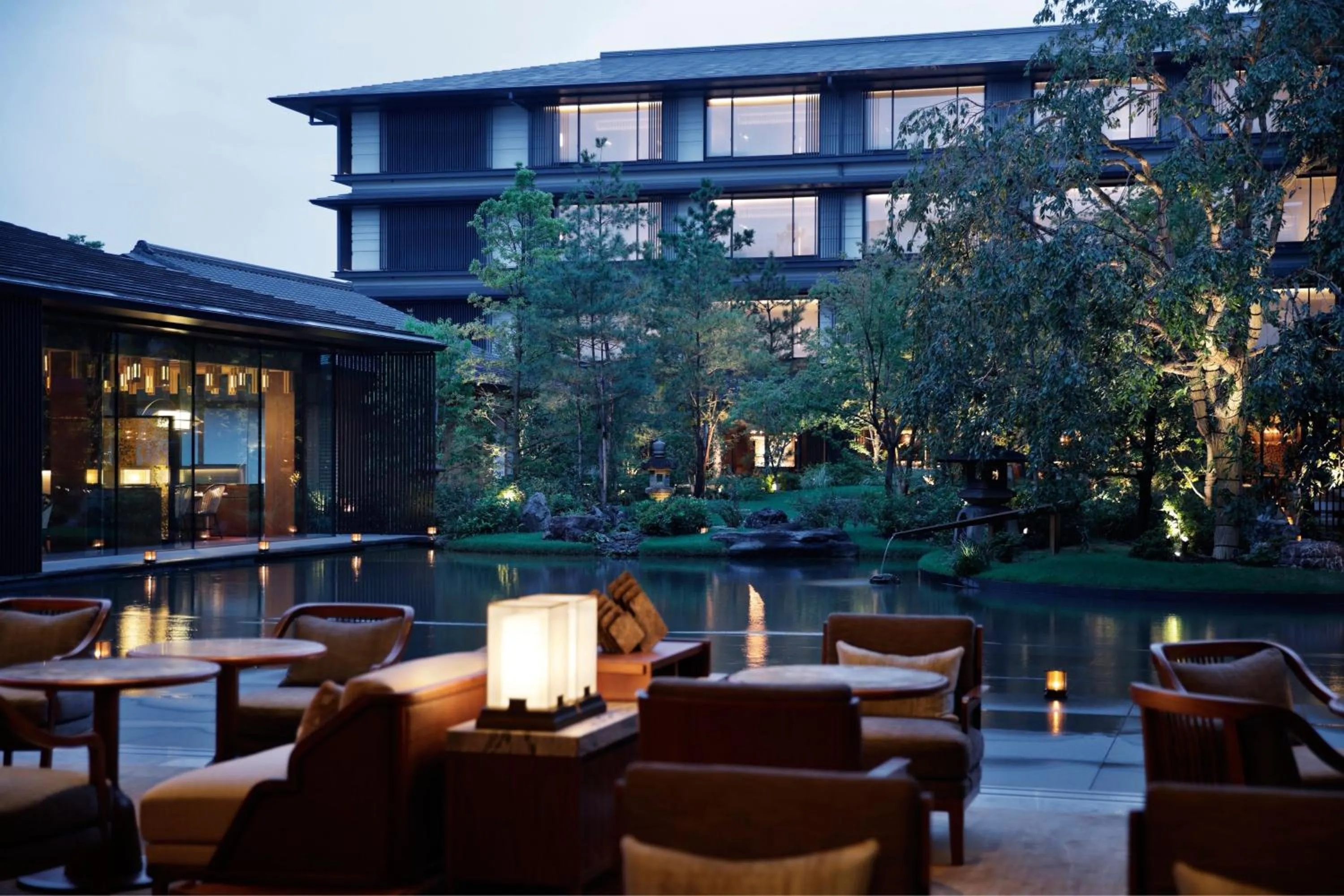 Lounge or bar in HOTEL THE MITSUI KYOTO, a Luxury Collection Hotel & Spa