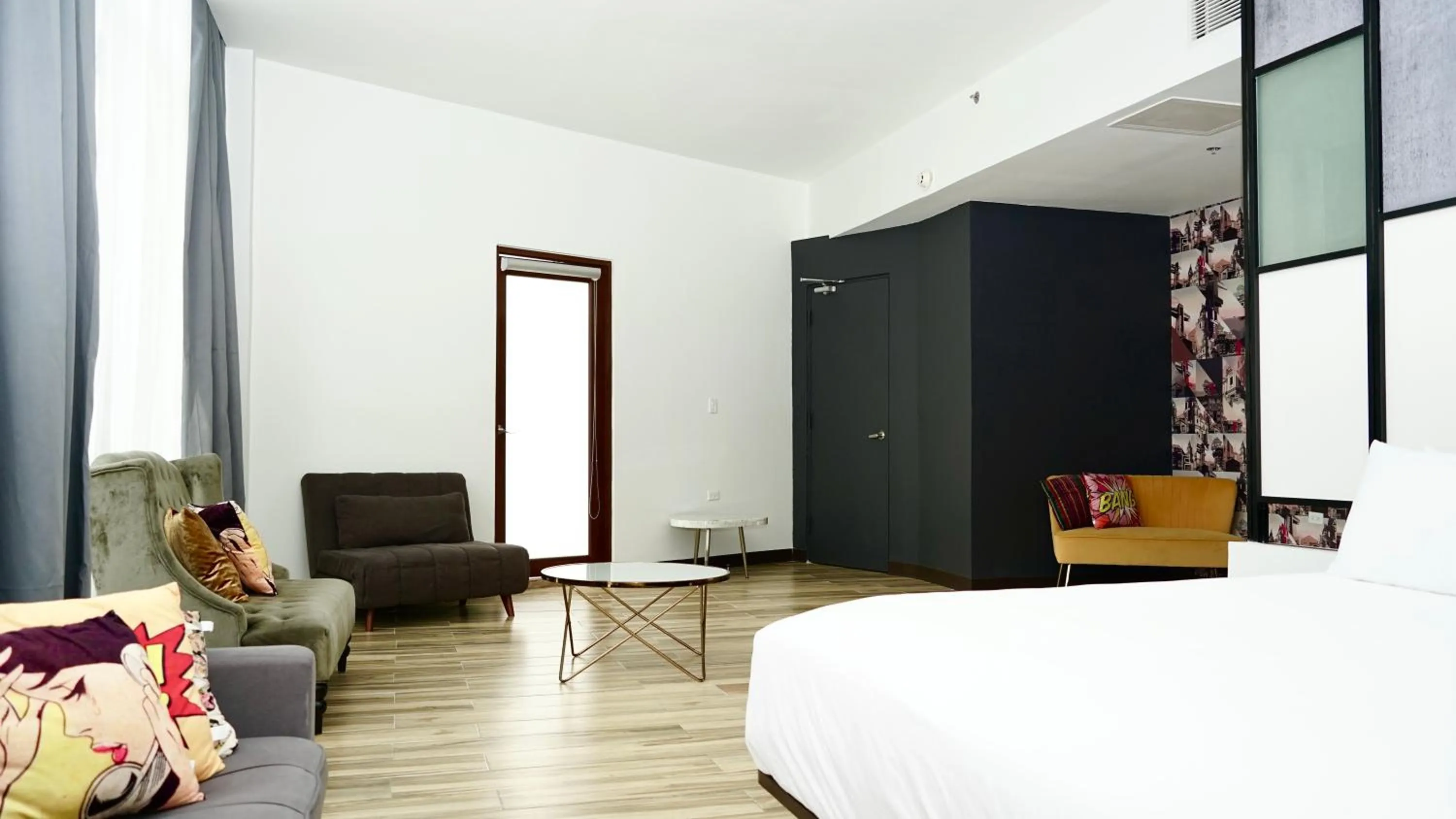 Bathroom, Bed in Aloft Ponce Hotel & Casino