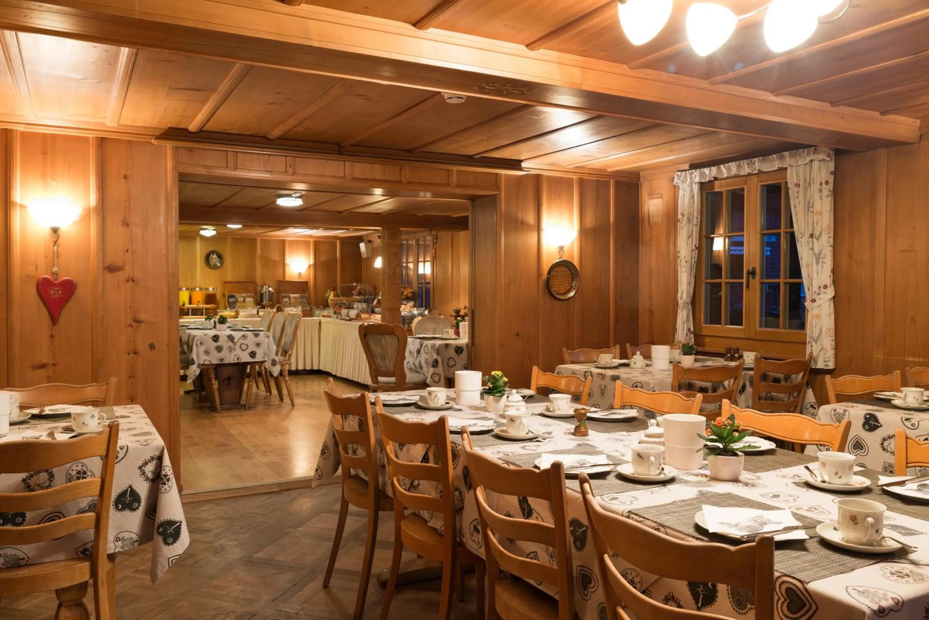 Restaurant/places to eat in Hotel Restaurant Hirschen