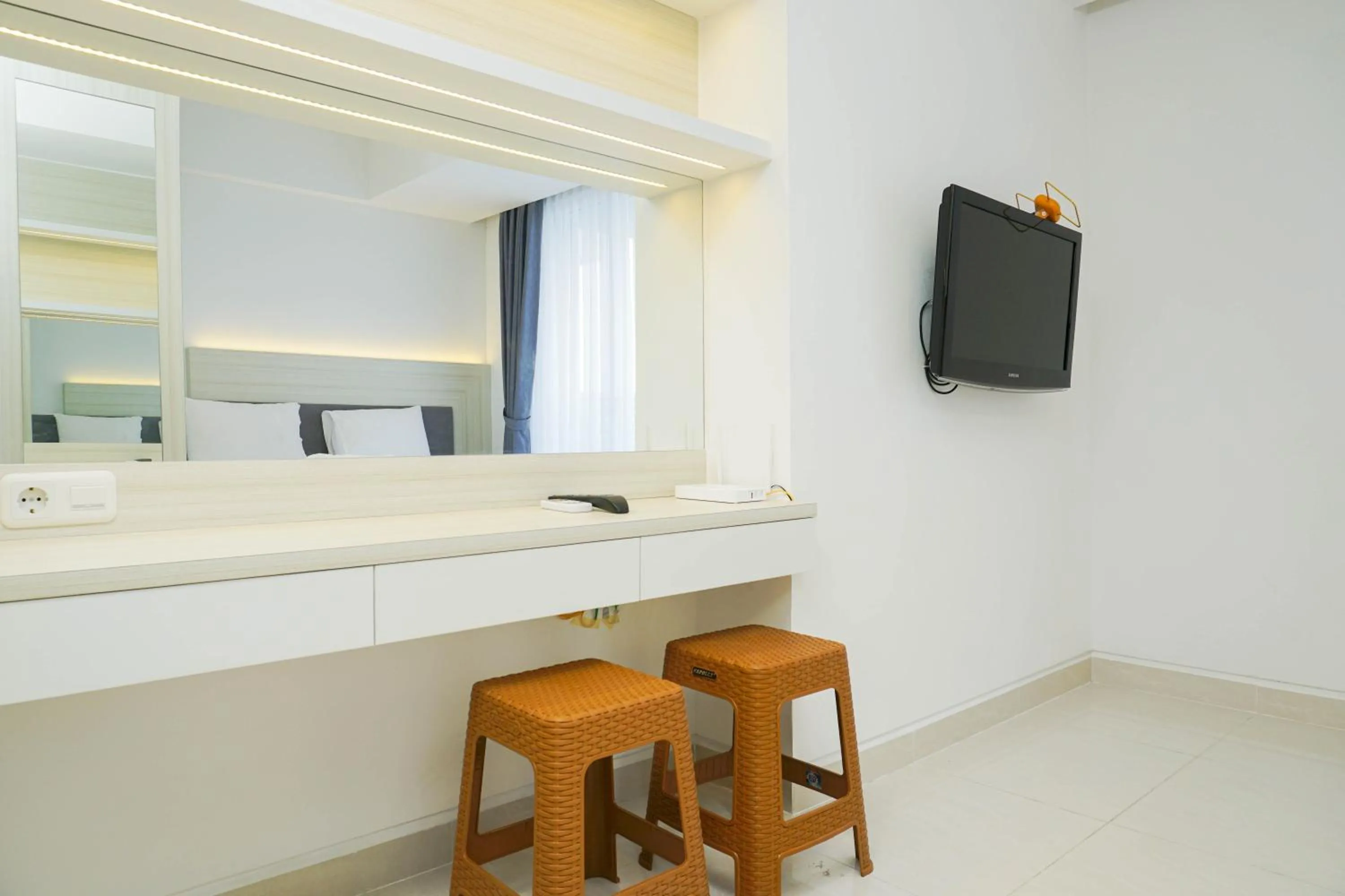 Relax and Comfy with Pool View at Studio West Vista Apartment By Travelio