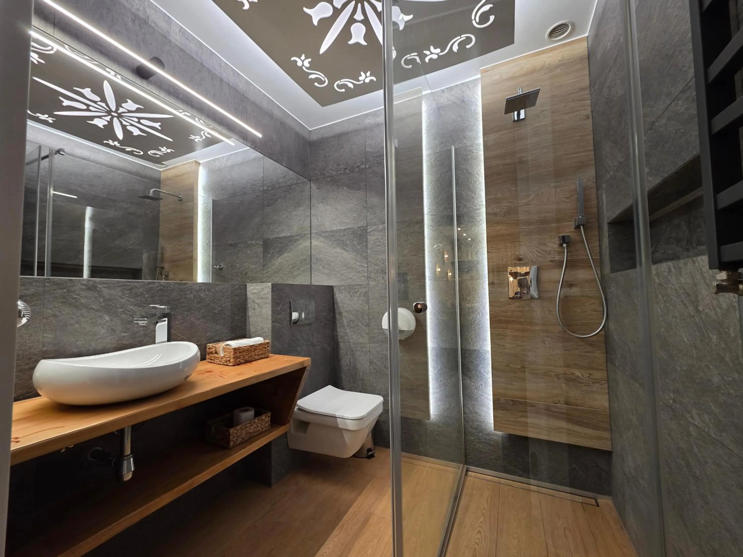 Shower in Aparthotel Giewont