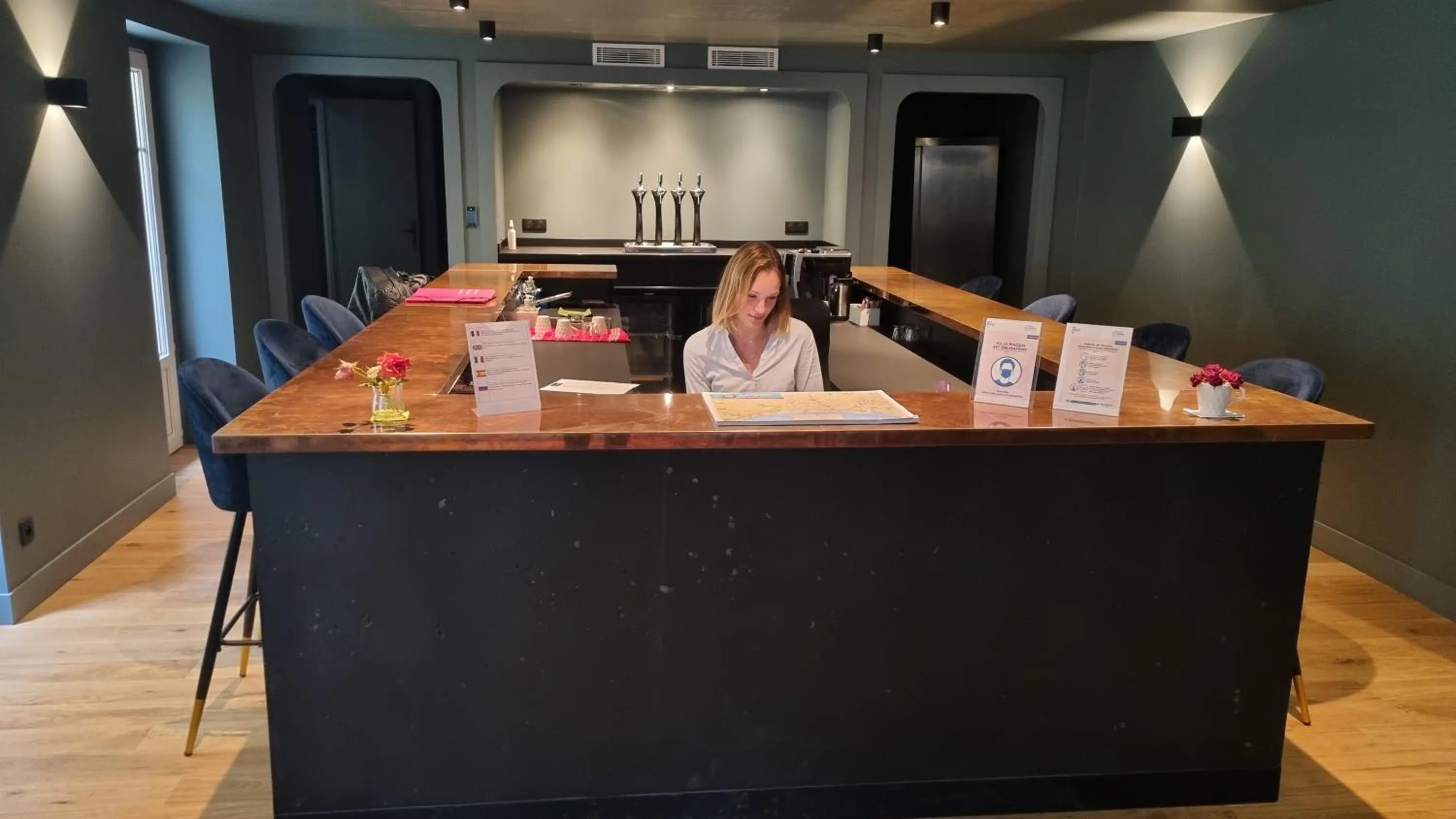 Staff in Boutique Hotel Nice Côte d'azur