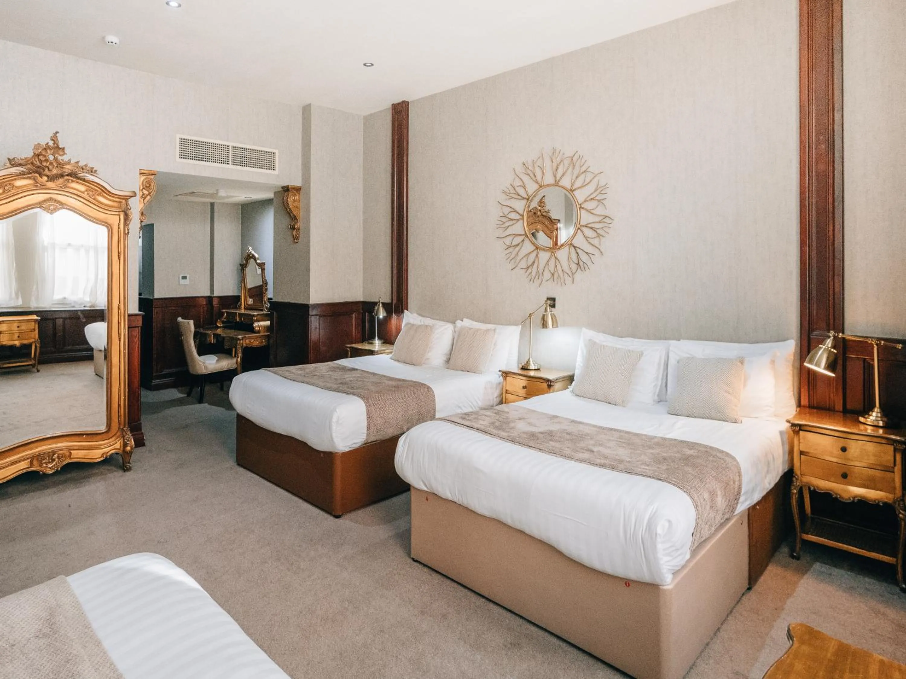 Bedroom, Bed in The Coal Exchange Hotel