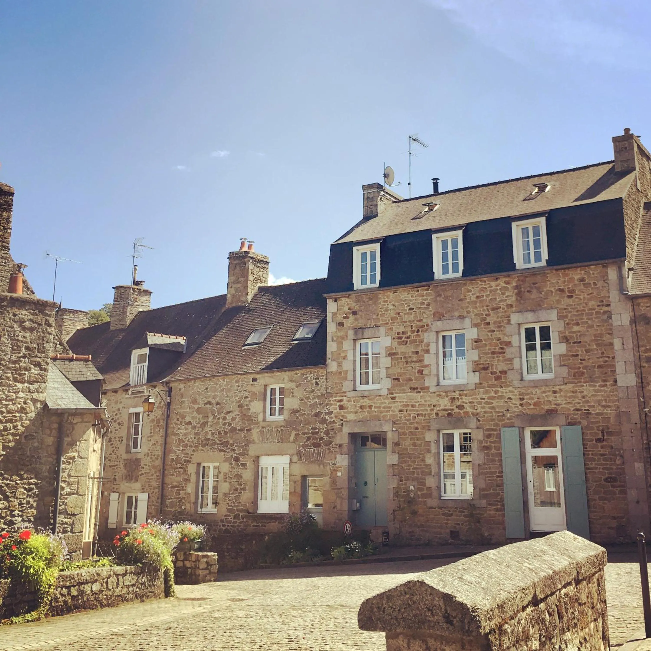 Property building in Léhontine