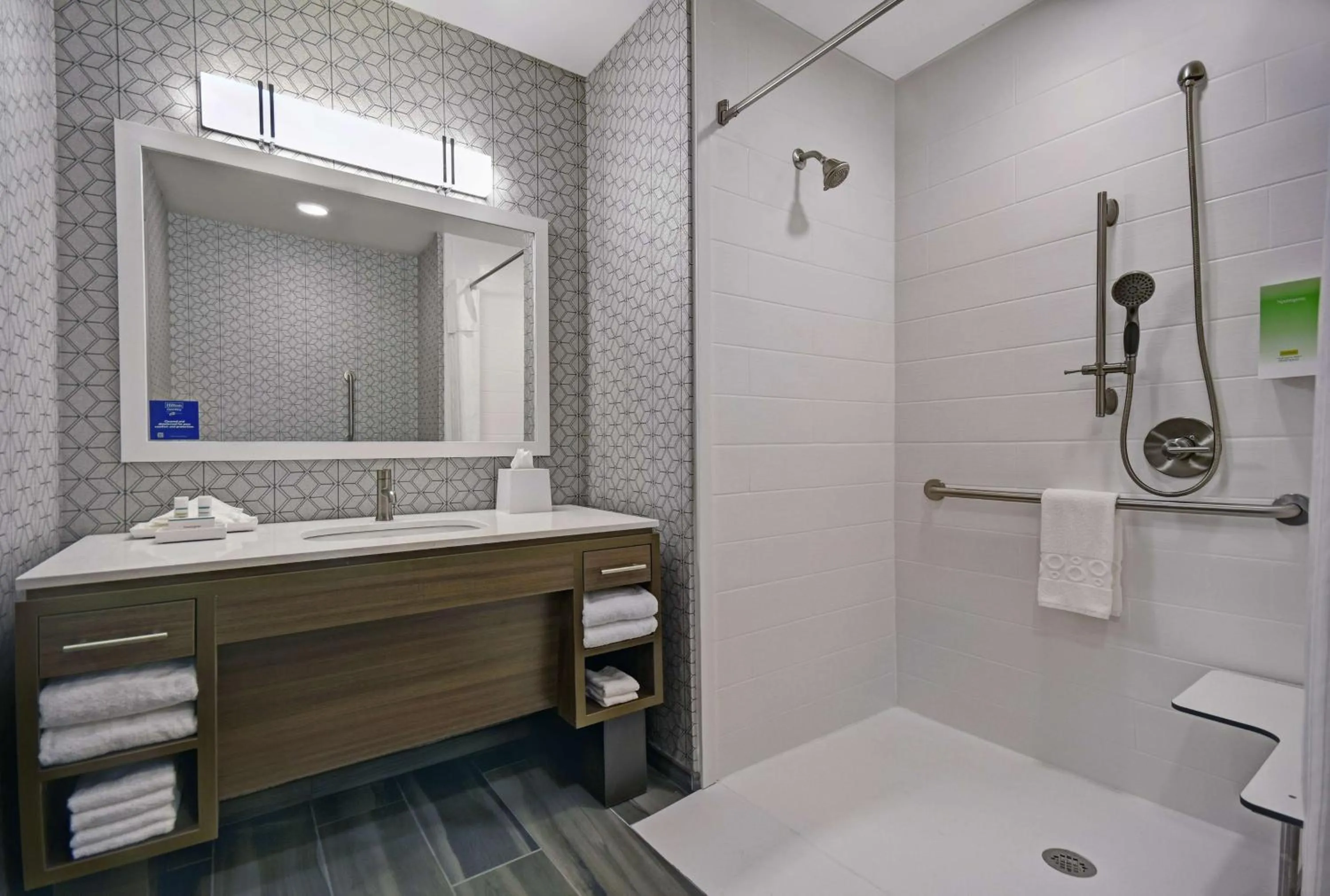 Bathroom in Home2 Suites By Hilton Springdale Cincinnati