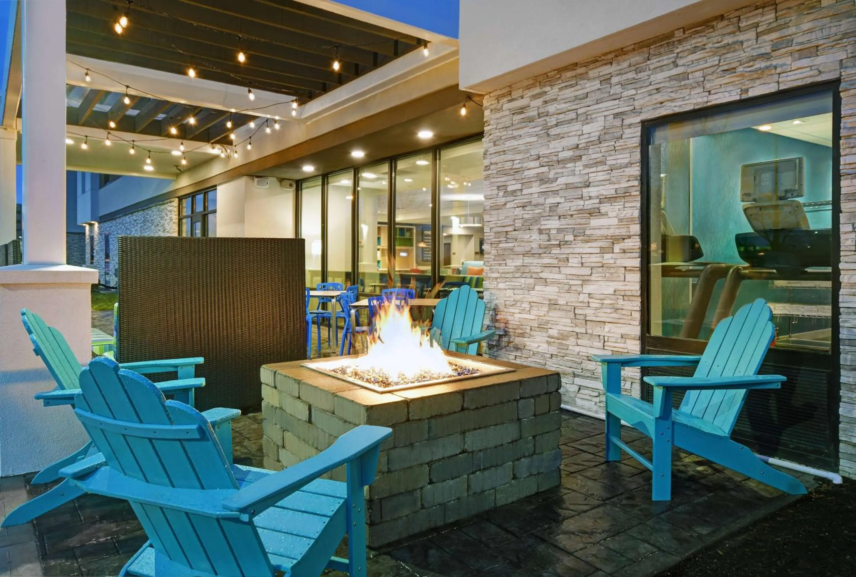 Property building in Home2 Suites By Hilton Springdale Cincinnati