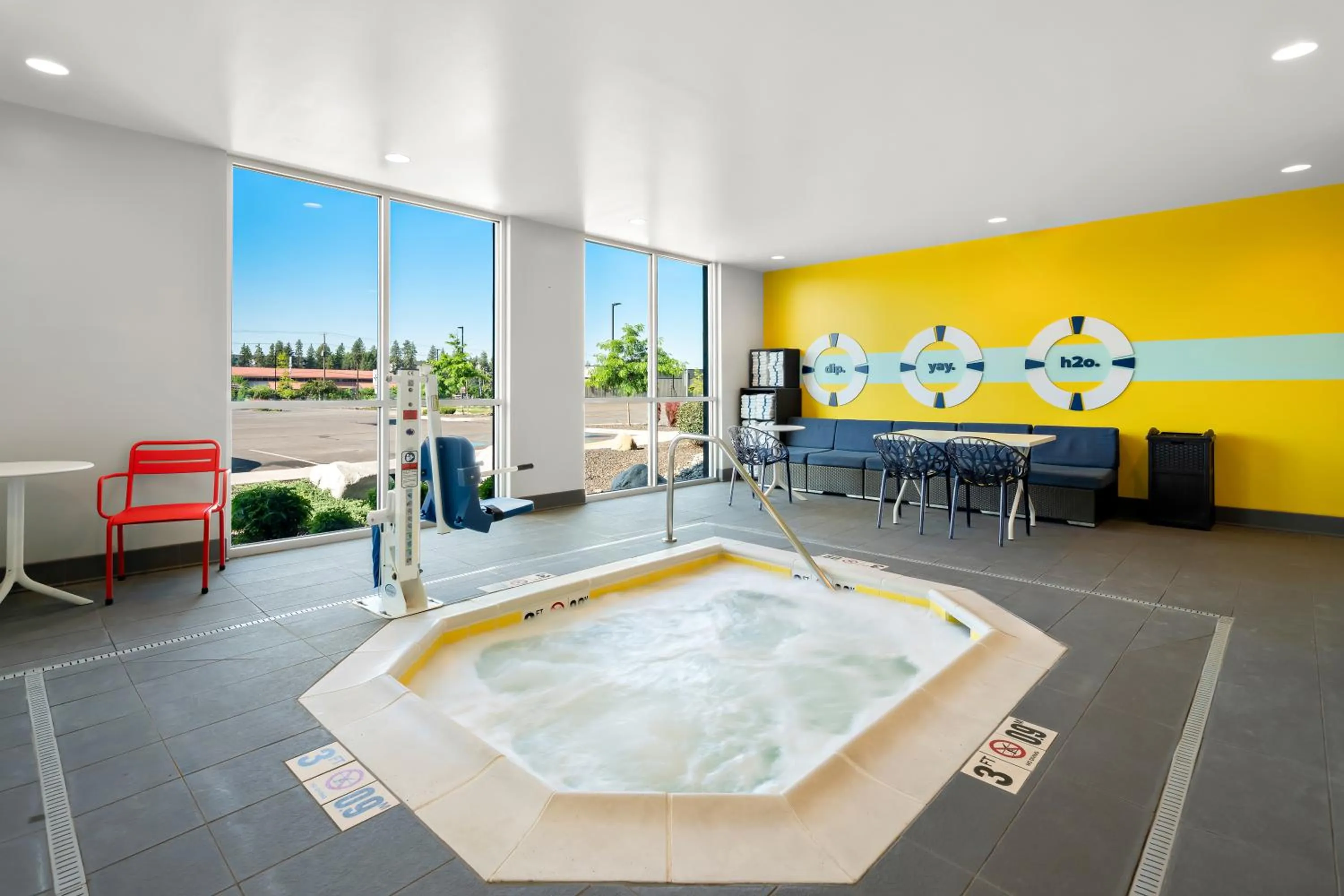 Hot Tub in Tru By Hilton Spokane Valley, Wa