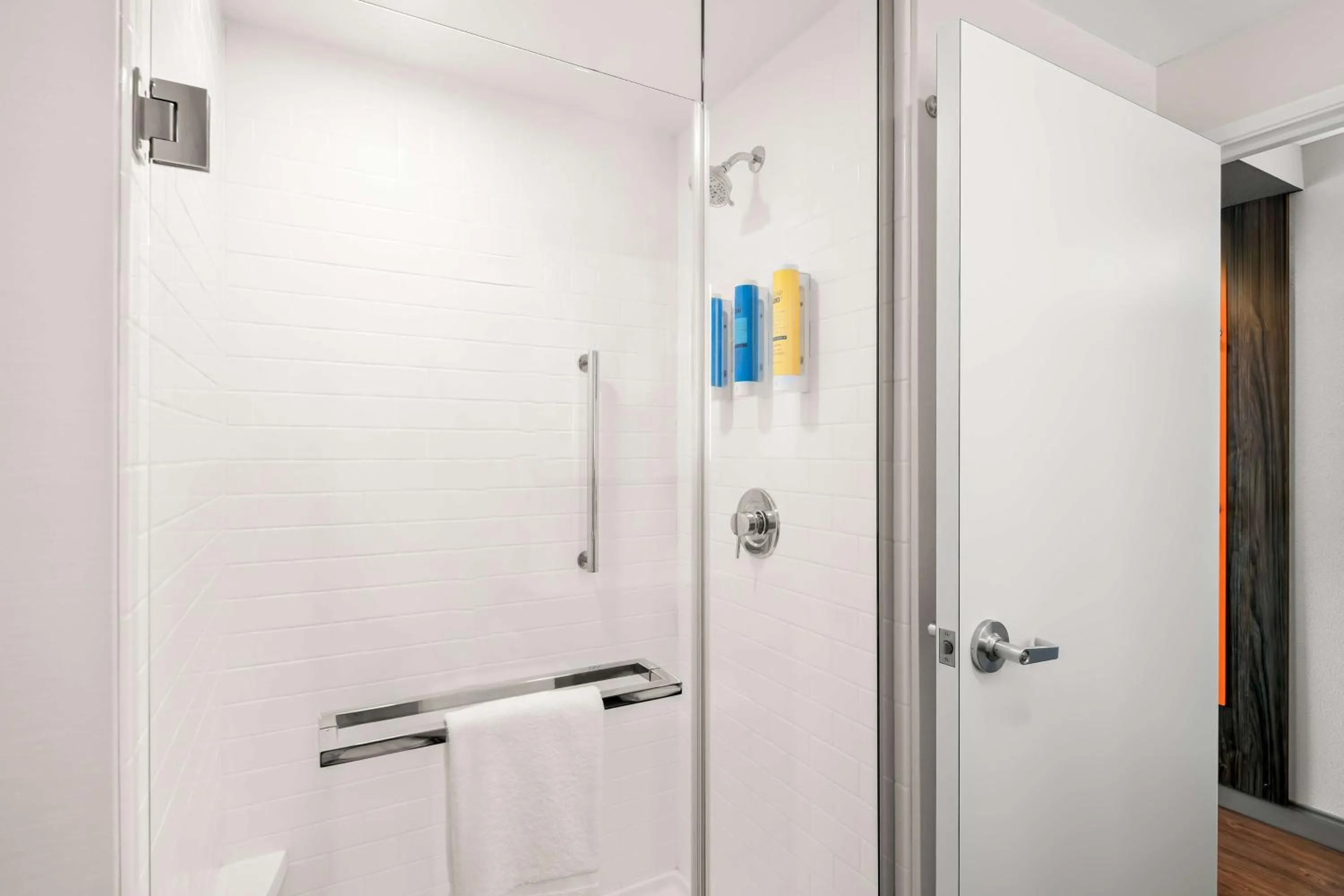 Bathroom in Tru By Hilton Spokane Valley, Wa