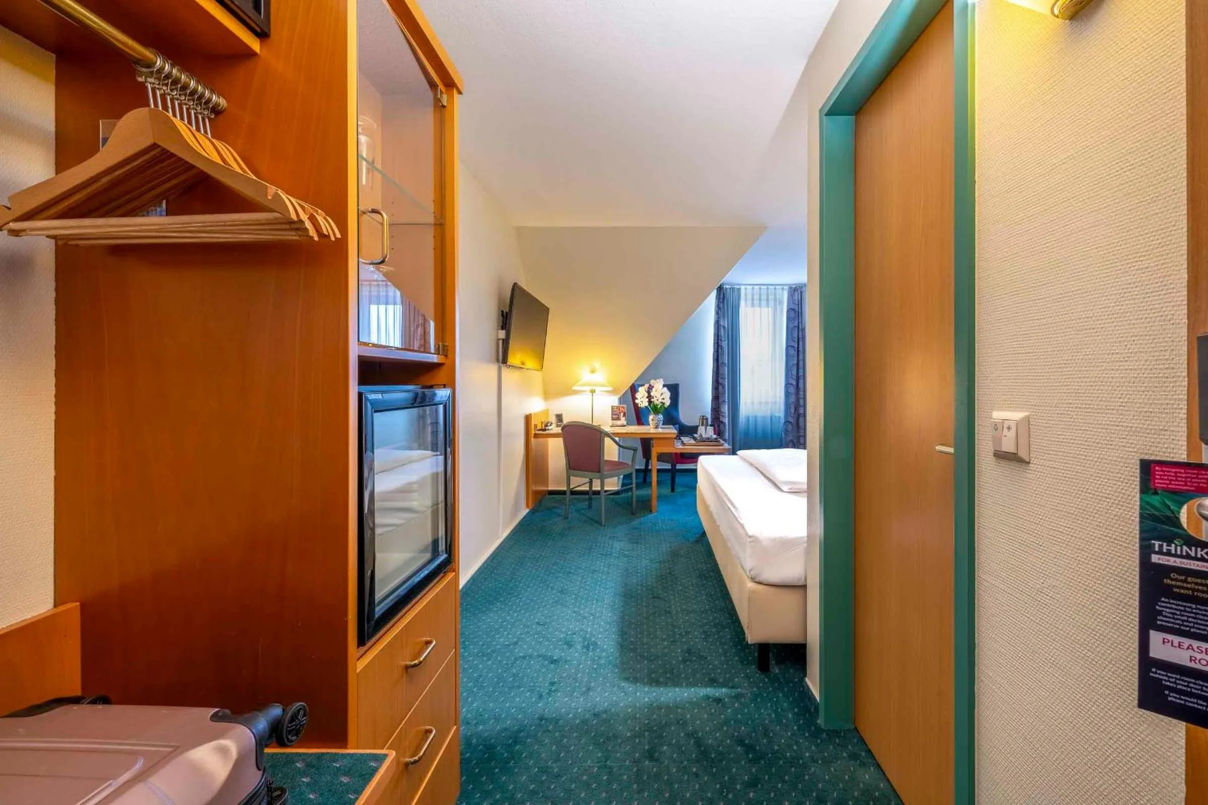 Photo of the whole room, Bed in PLAZA INN Blankenburg Ditzingen, Sure Hotel Collection