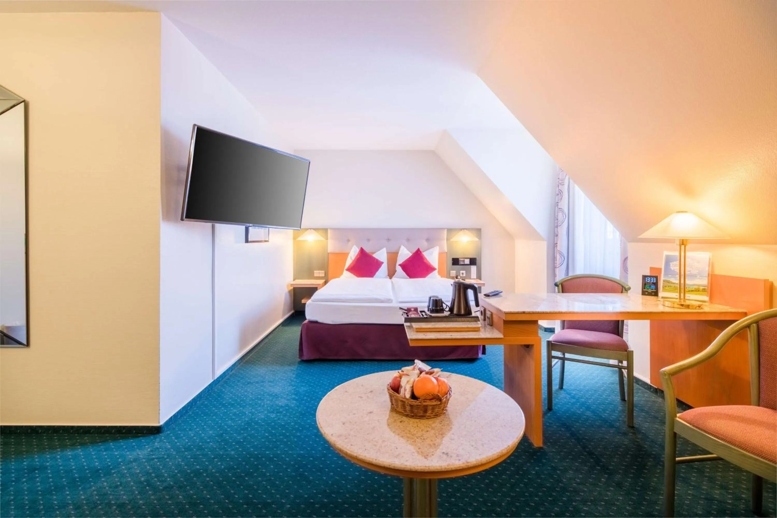 Photo of the whole room, Bed in PLAZA INN Blankenburg Ditzingen, Sure Hotel Collection