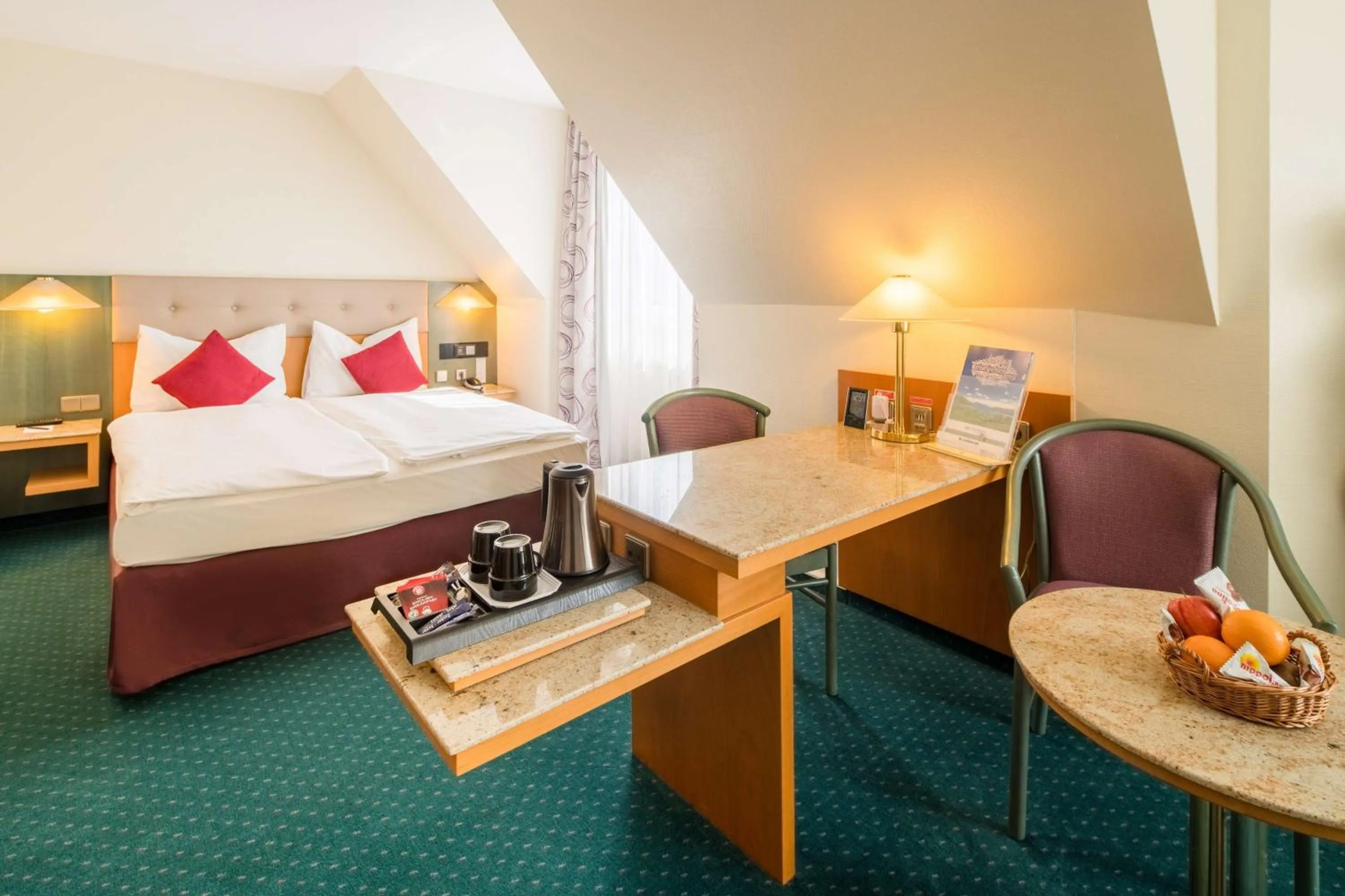 Photo of the whole room, Bed in PLAZA INN Blankenburg Ditzingen, Sure Hotel Collection