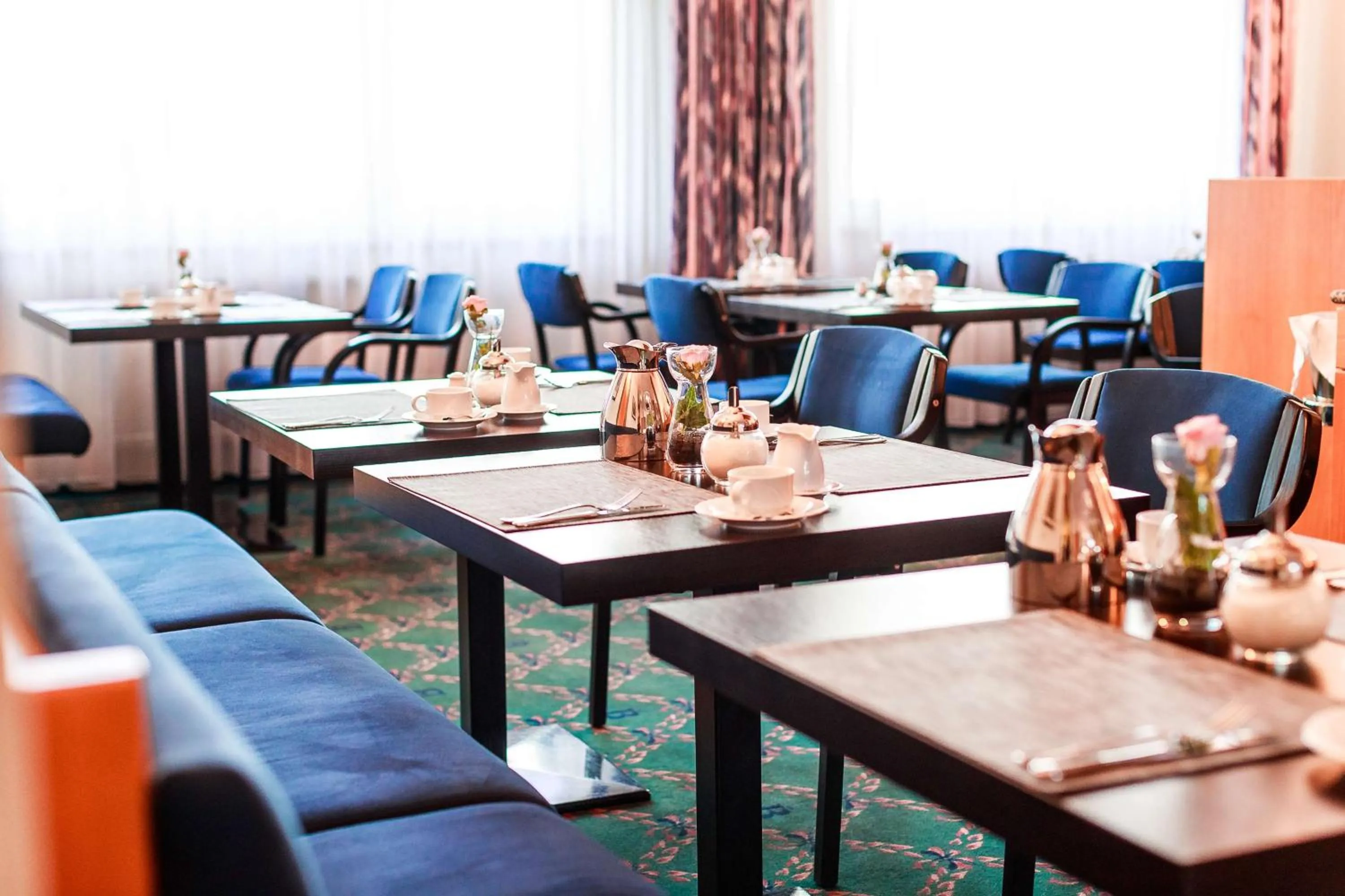 Breakfast in PLAZA INN Blankenburg Ditzingen, Sure Hotel Collection