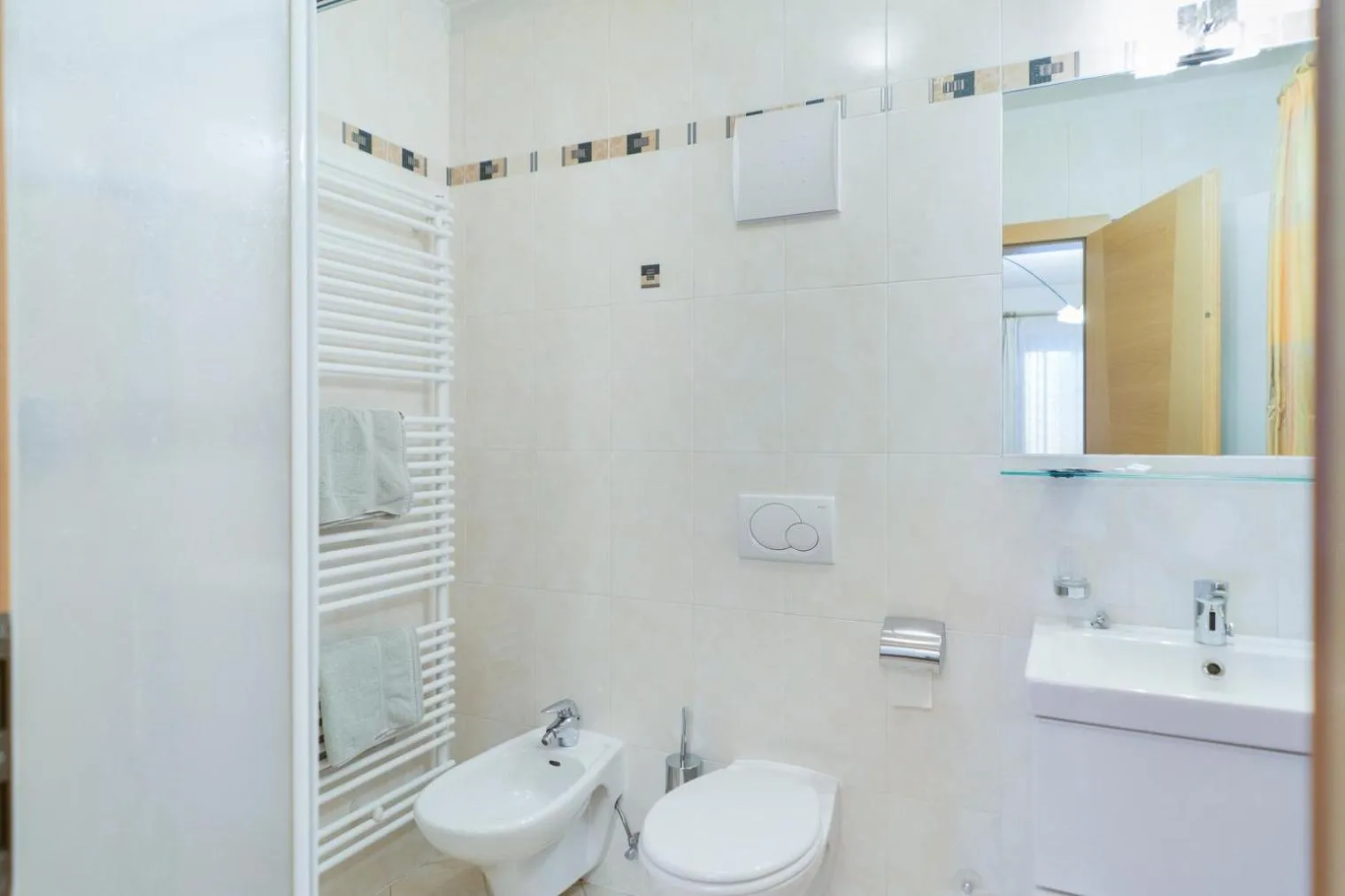 Apparthotel Feldhof - Living and Bistro