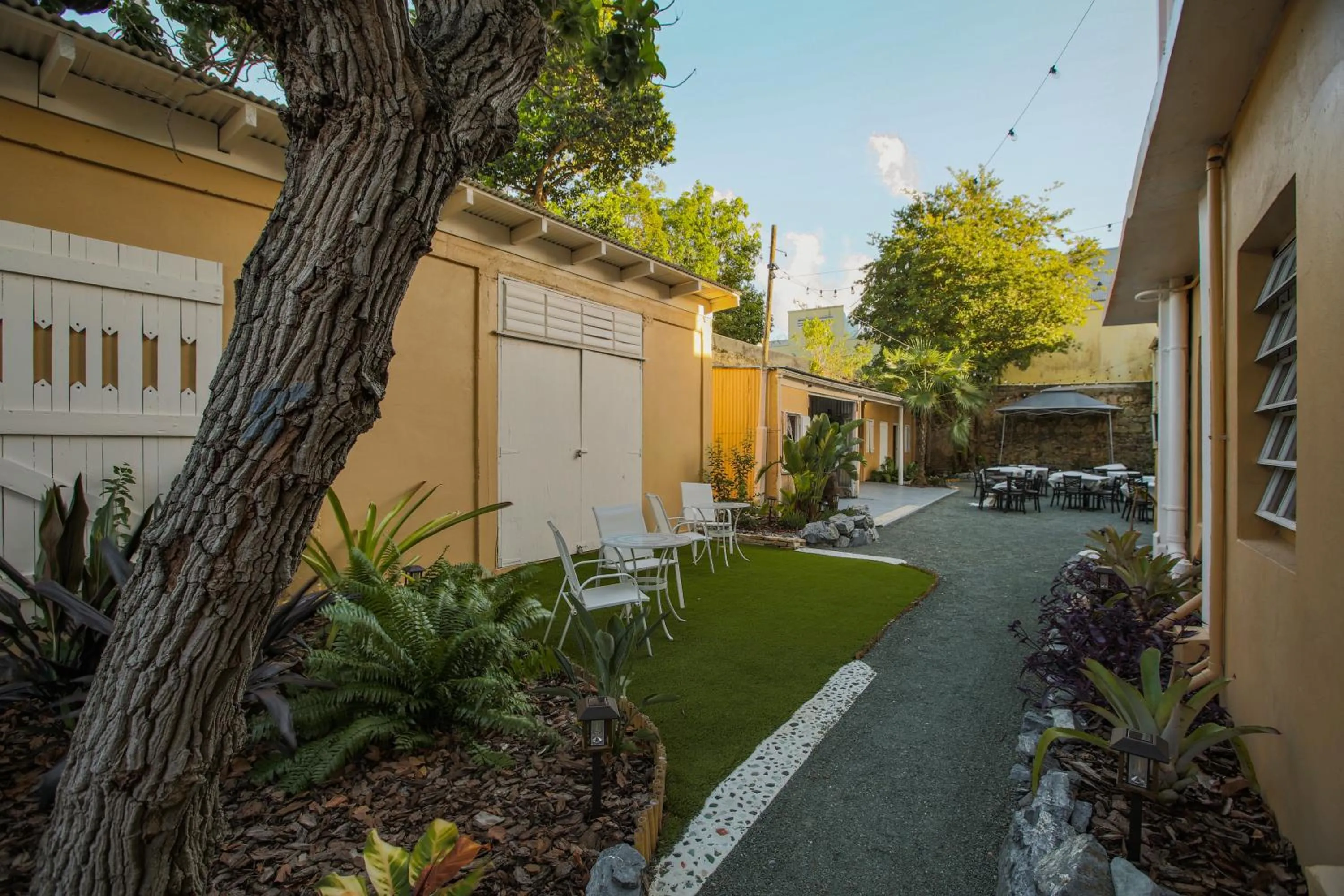 Inner courtyard view in Victoria House