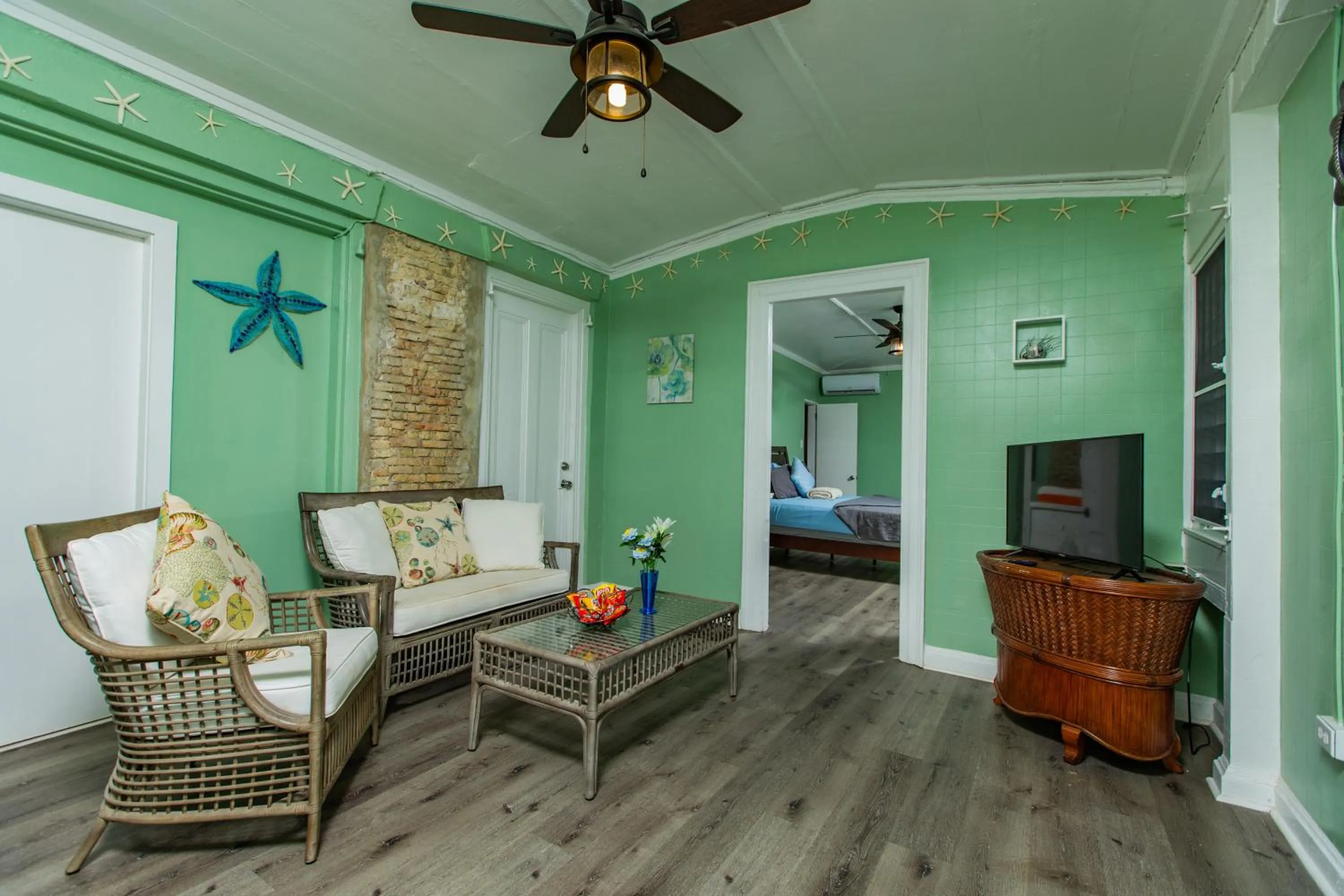 Living room, Bed in Victoria House