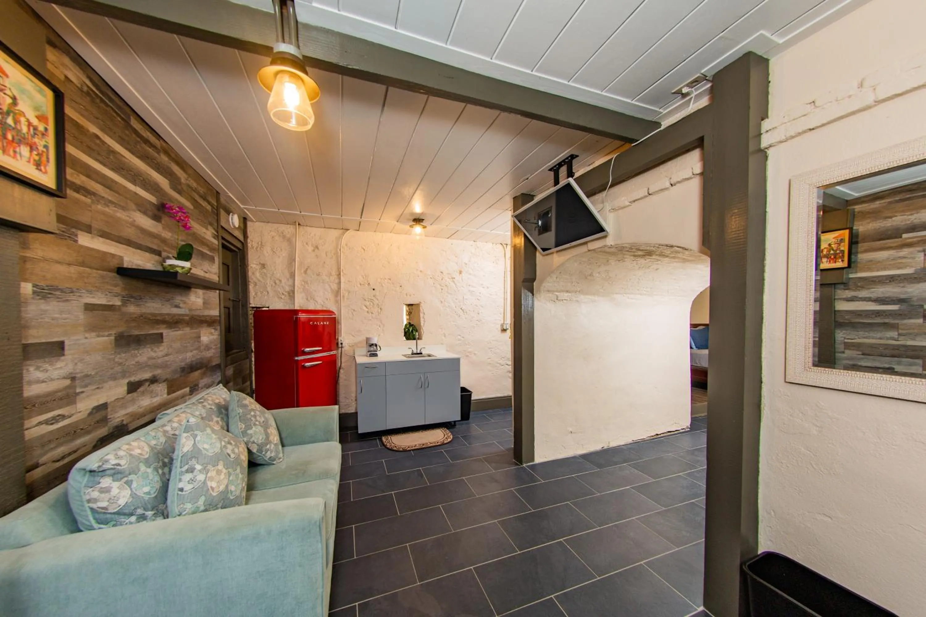 Kitchen or kitchenette in Victoria House