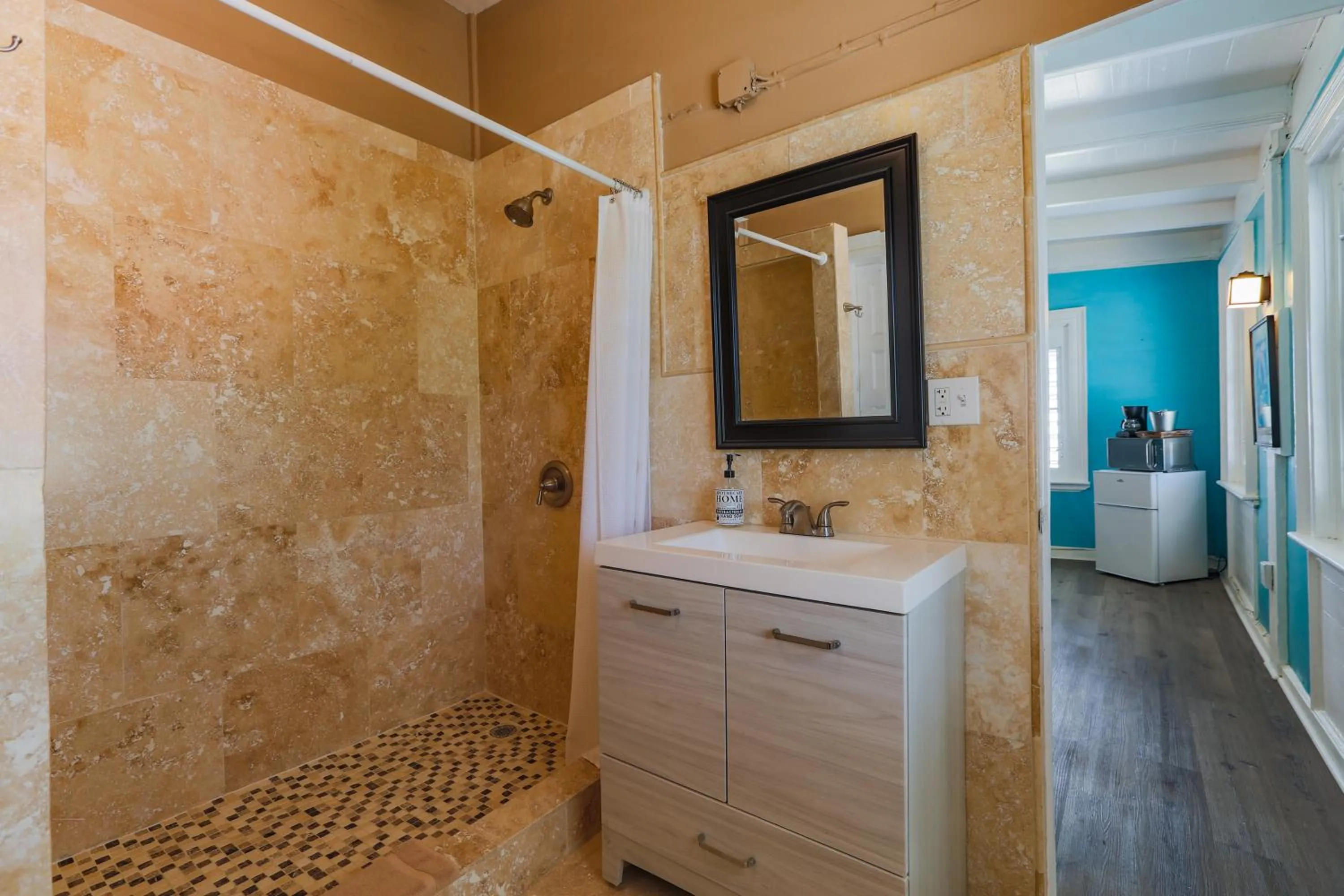 Bathroom in Victoria House