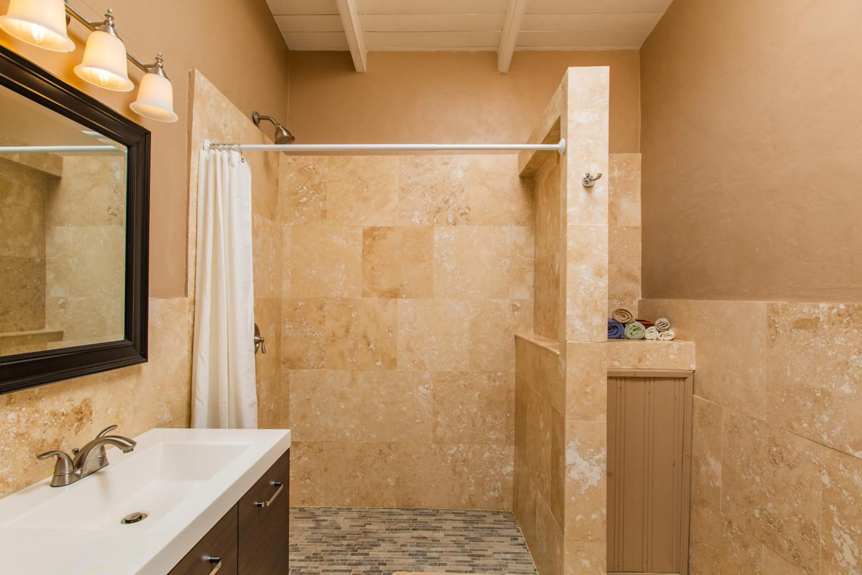 Bathroom in Victoria House