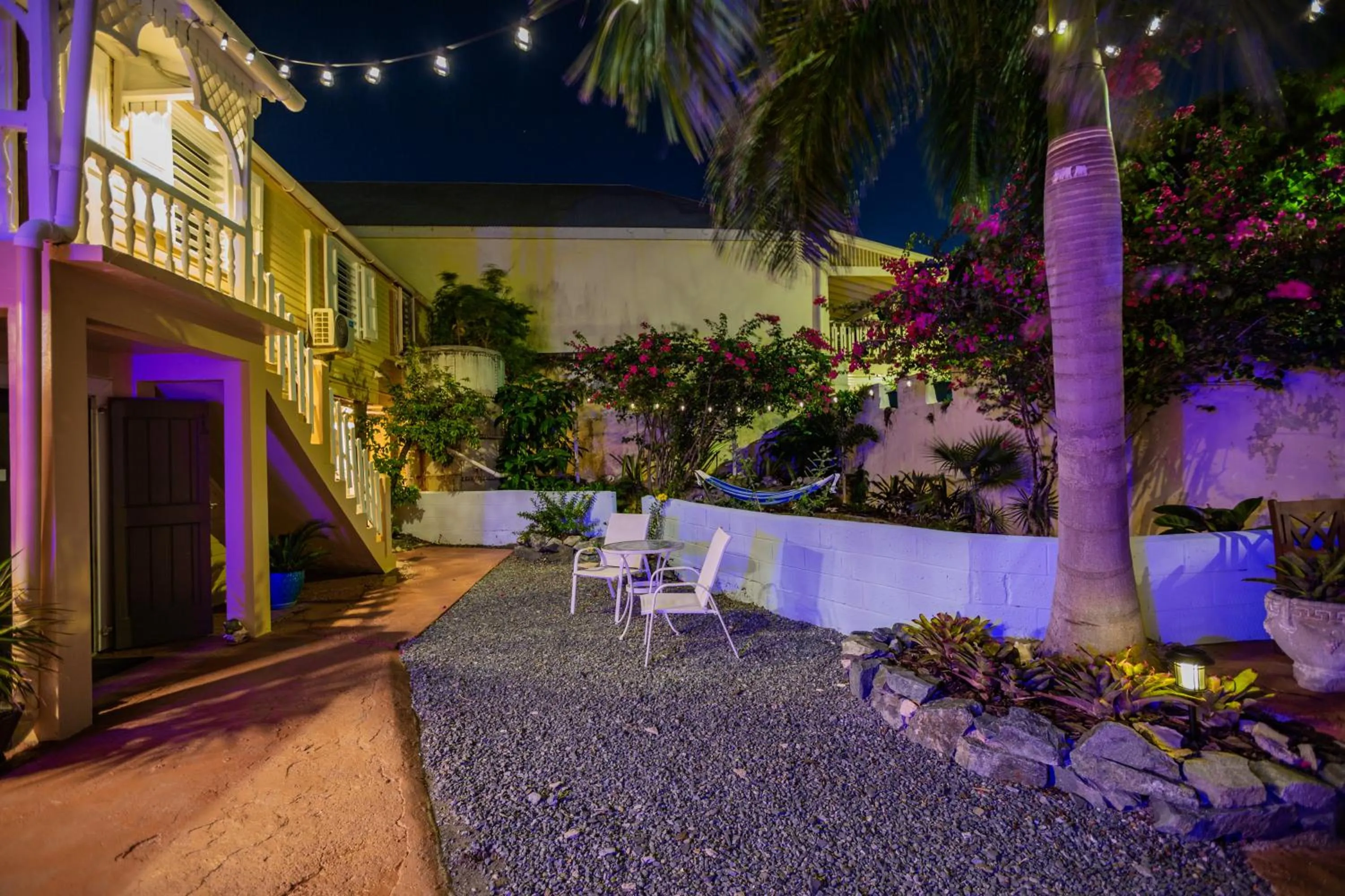 Inner courtyard view in Victoria House