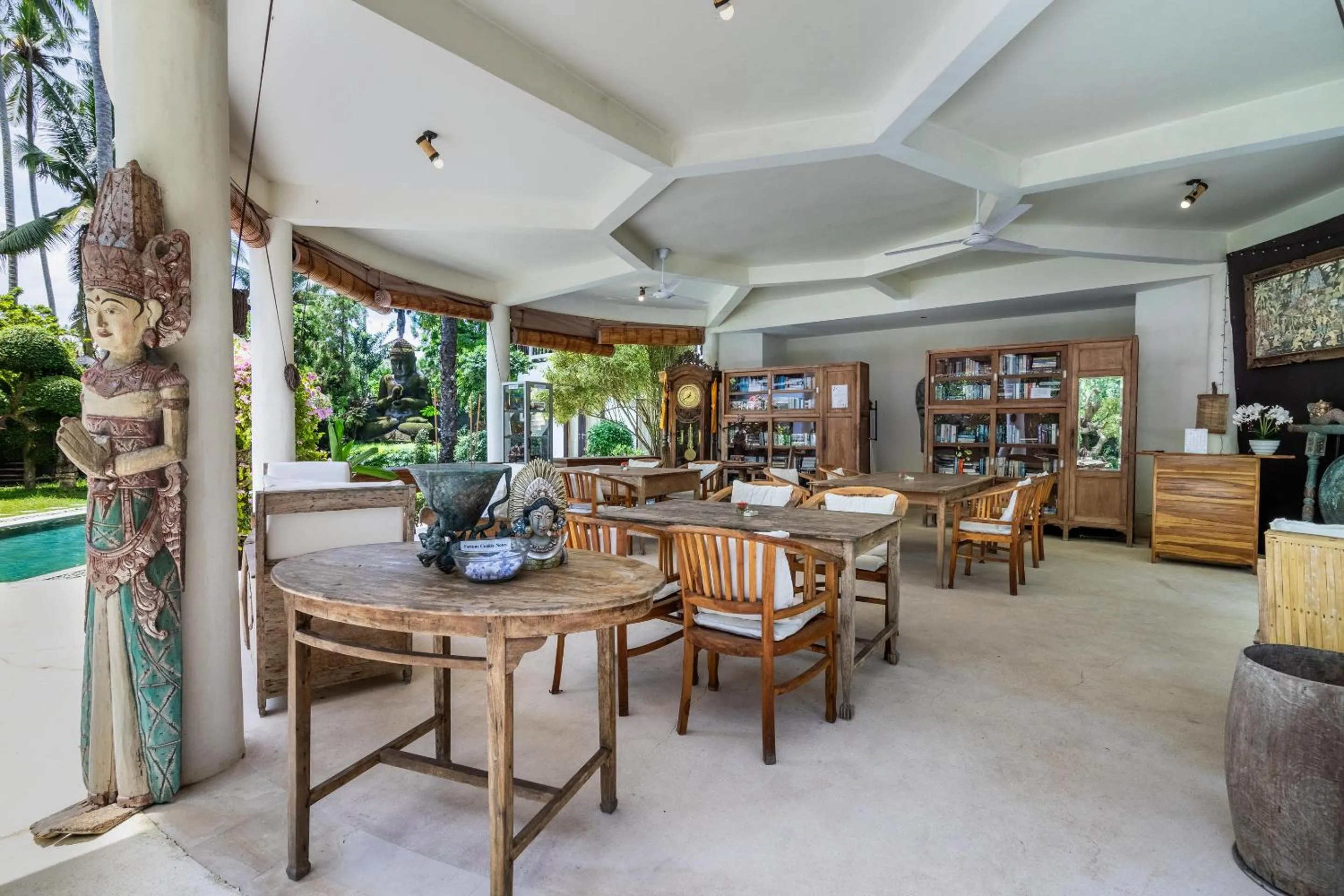 Restaurant/places to eat in The Village of Angels - New Year's Offer