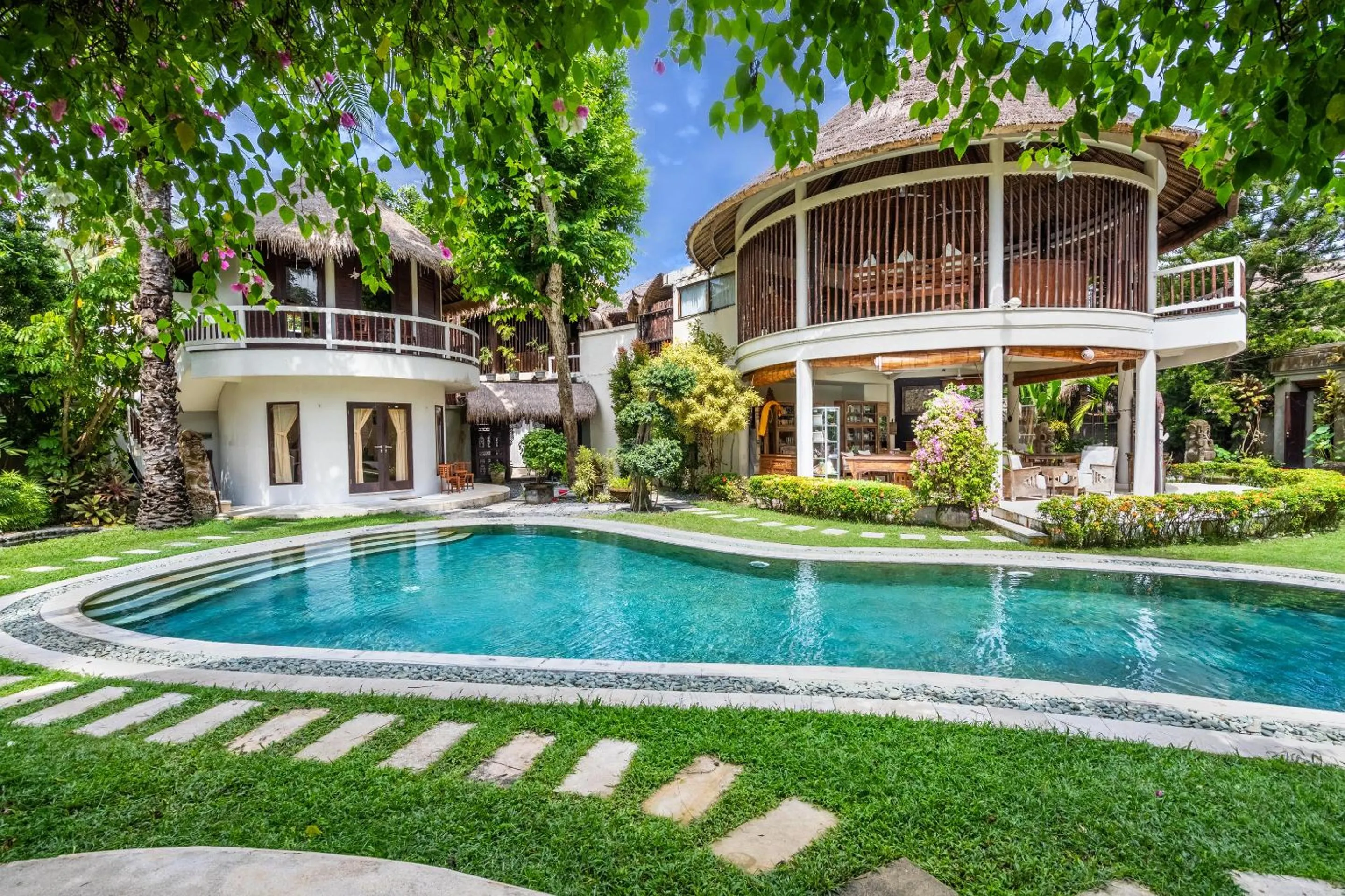 Restaurant/places to eat in The Village of Angels - New Year's Offer