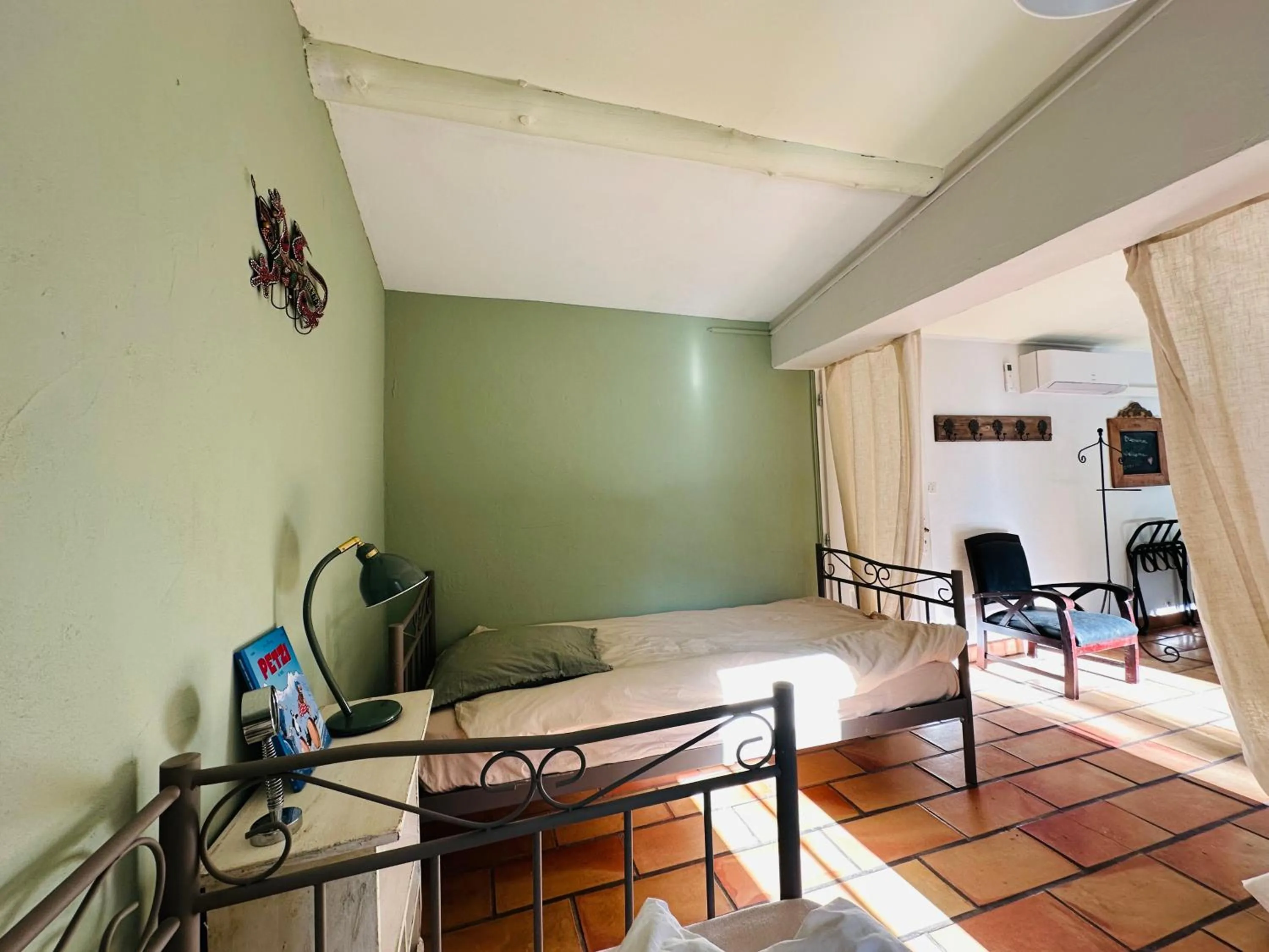 children in Mas la Provence