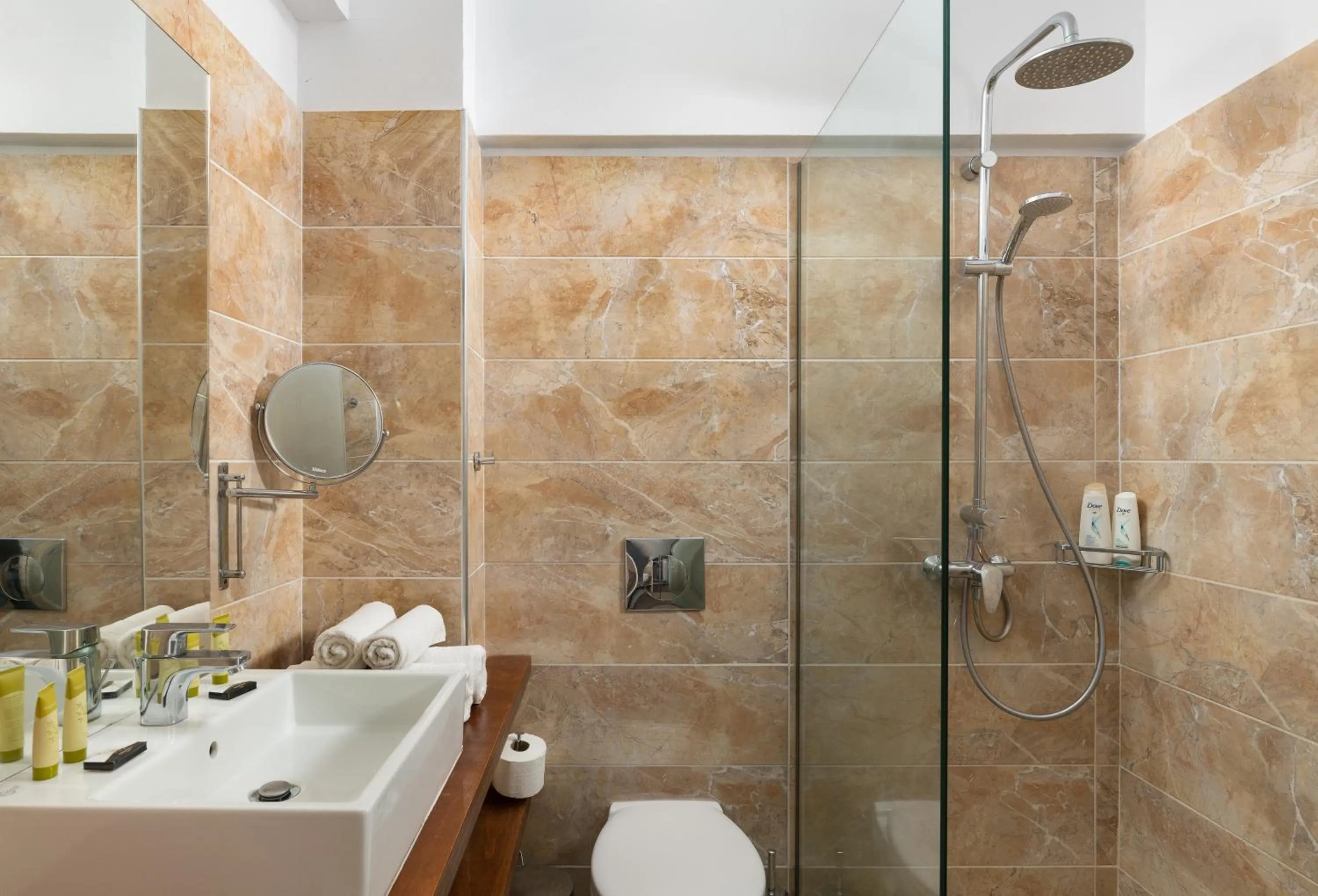 Bathroom in Belmare Hotel