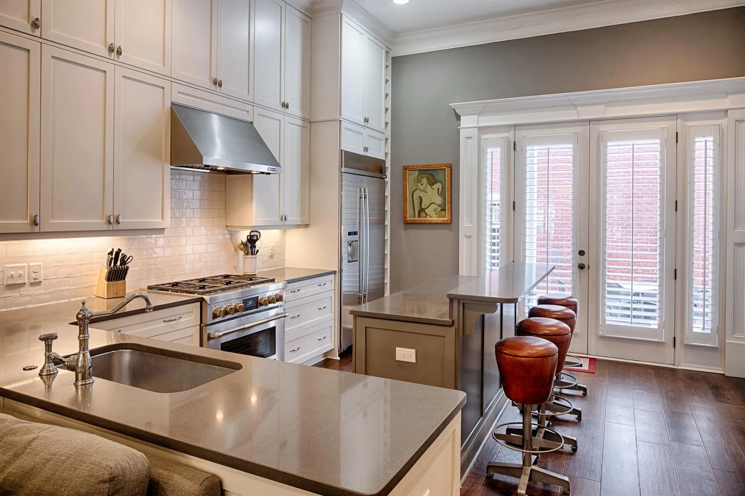 Kitchen or kitchenette in Liberty Street Redbrick Town and Carriage House