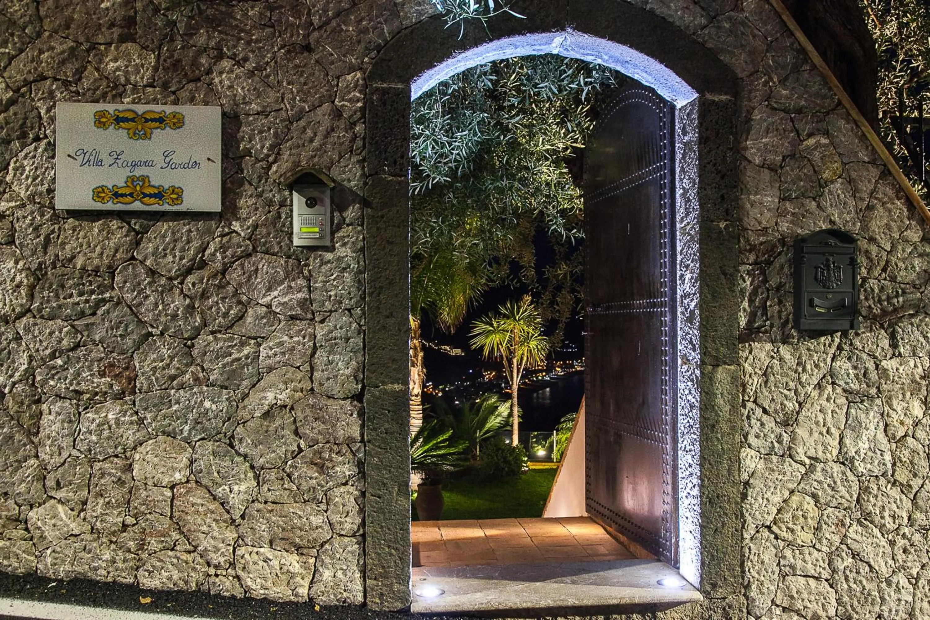 Facade/entrance in Villa Zagara Garden Spectacular Sea View in Taormina