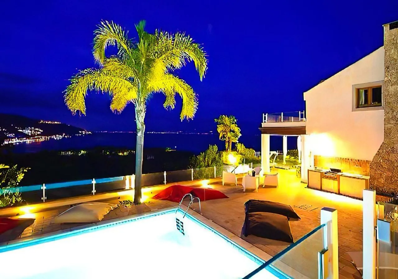 Mountain view in Villa Zagara Garden Spectacular Sea View in Taormina