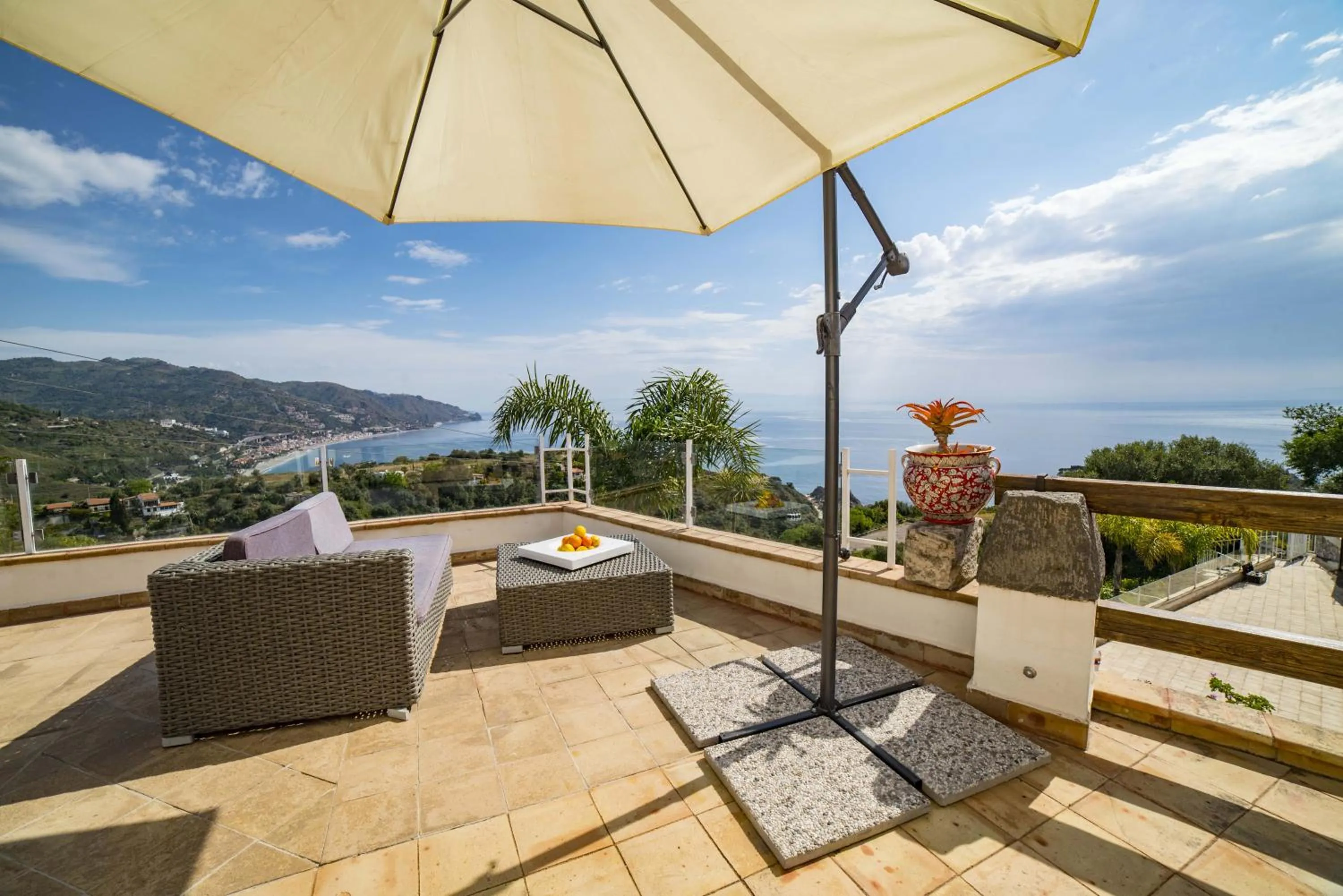 Balcony/Terrace in Villa Zagara Garden Spectacular Sea View in Taormina