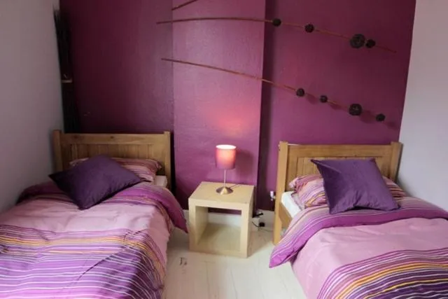 Decorative detail, Bed in Prince Arthur