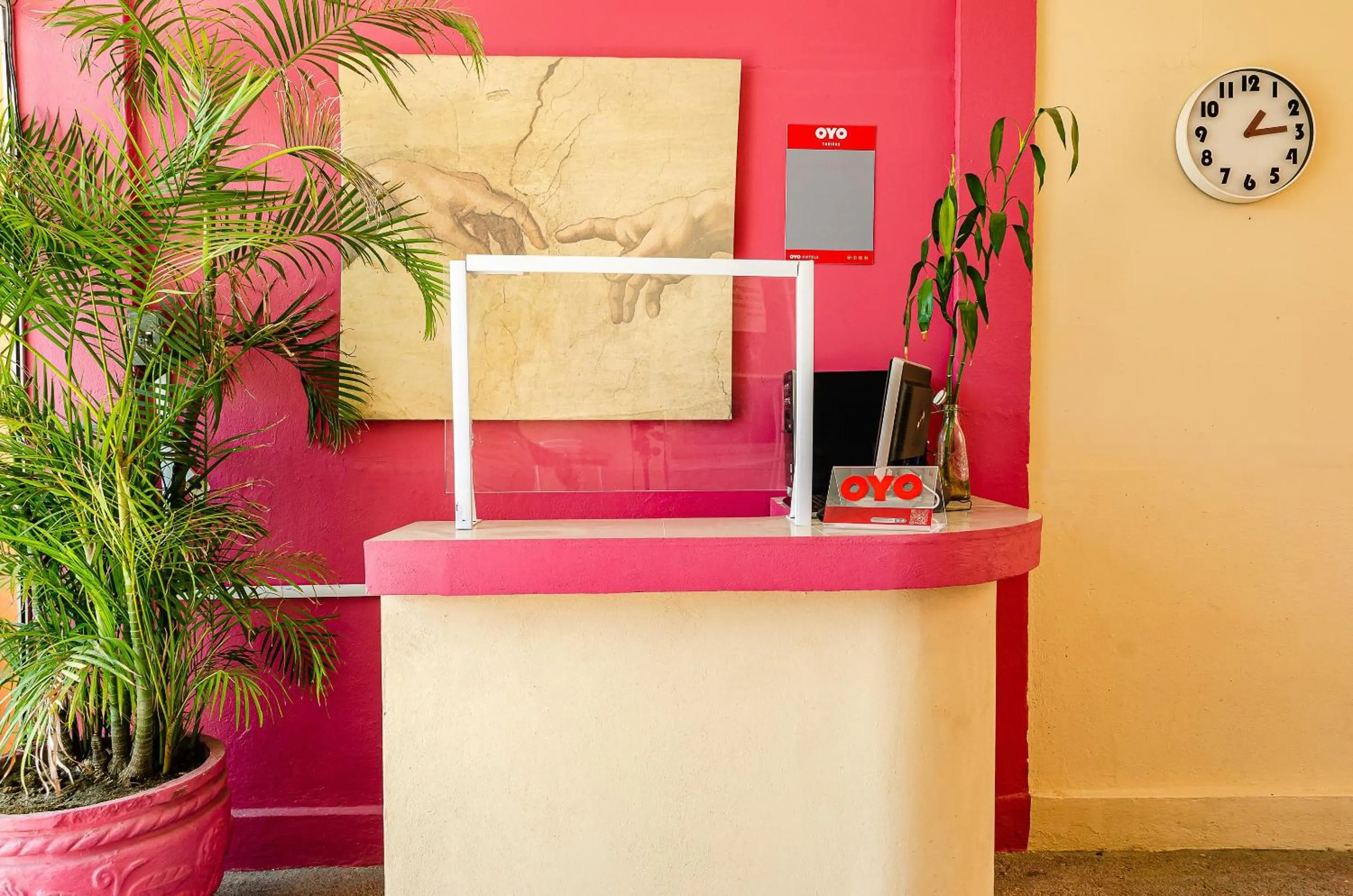 Lobby or reception in OYO Hotel Cabo Del Sur, Cabo San Lucas